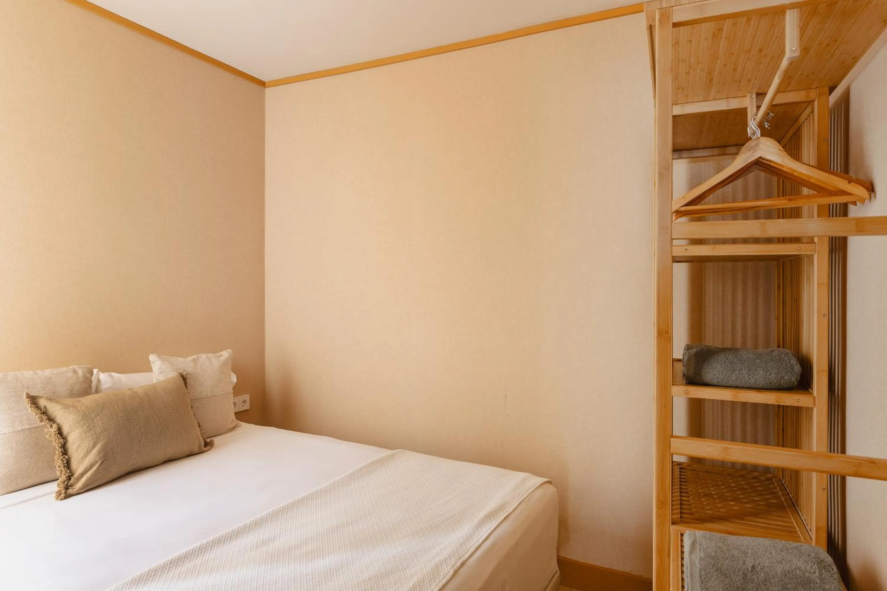 Bedroom, Bed in C211 Barcelona - Simaba Group