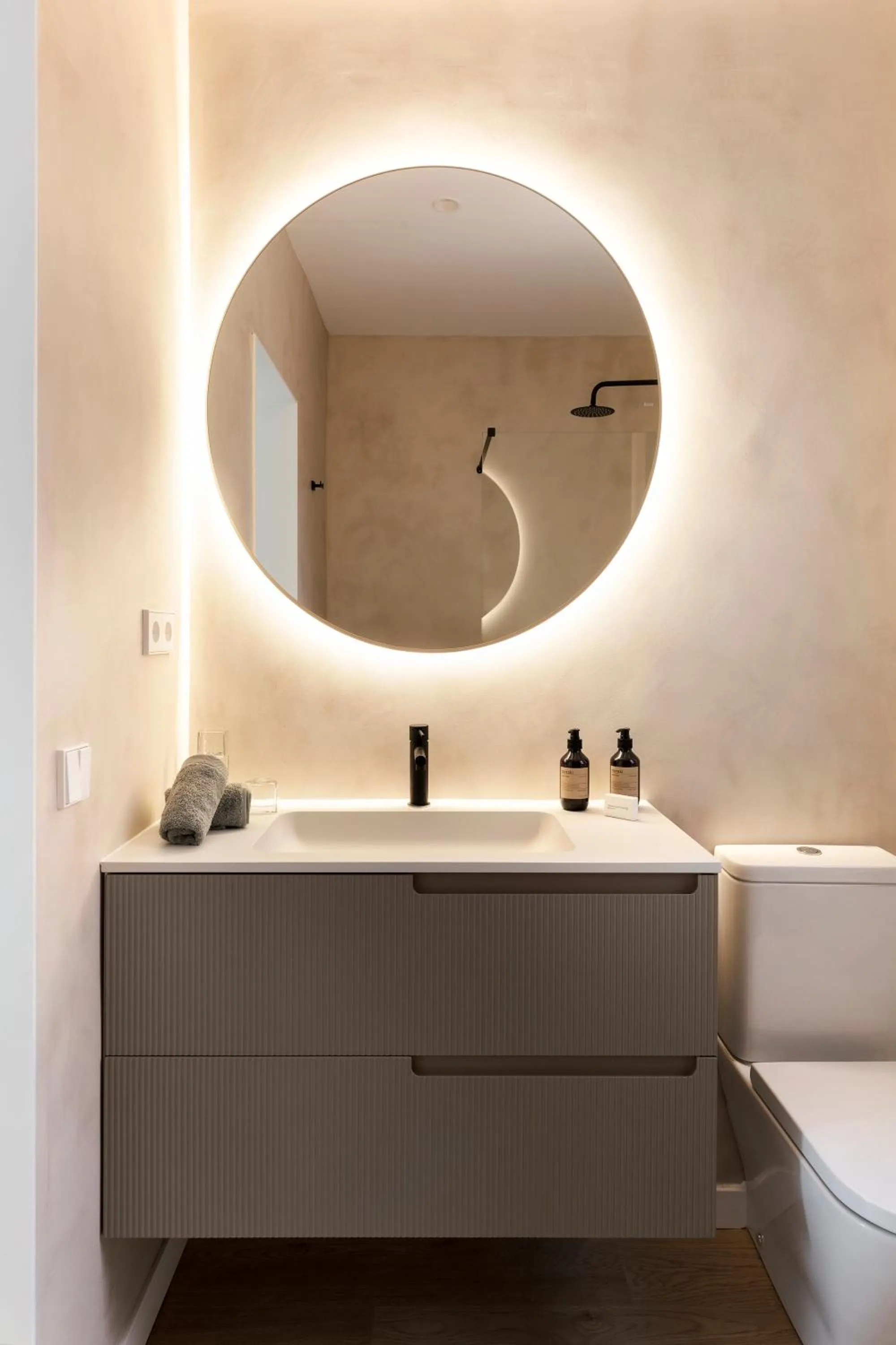 Bathroom in C211 Barcelona - Simaba Group