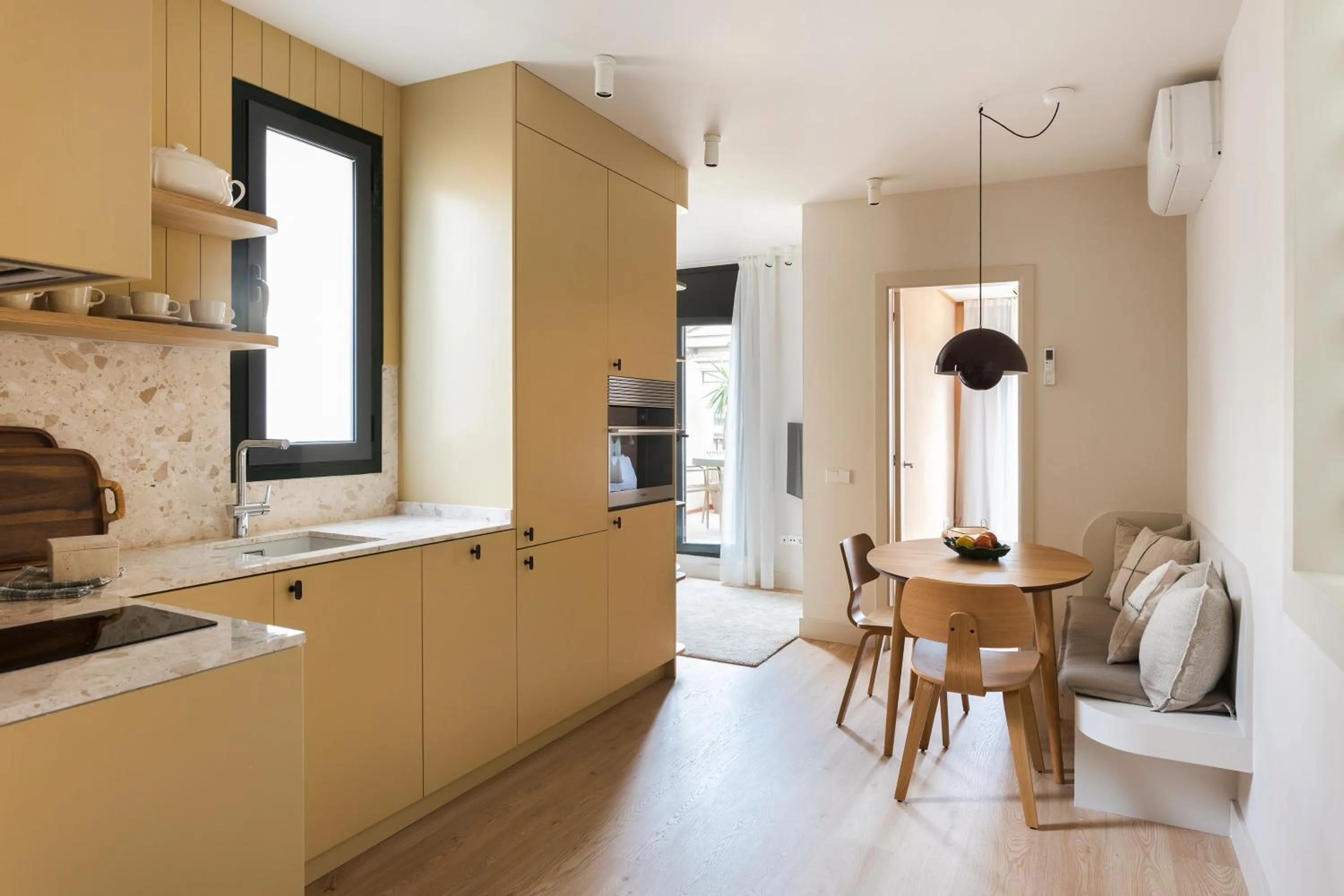 Dining area in C211 Barcelona - Simaba Group