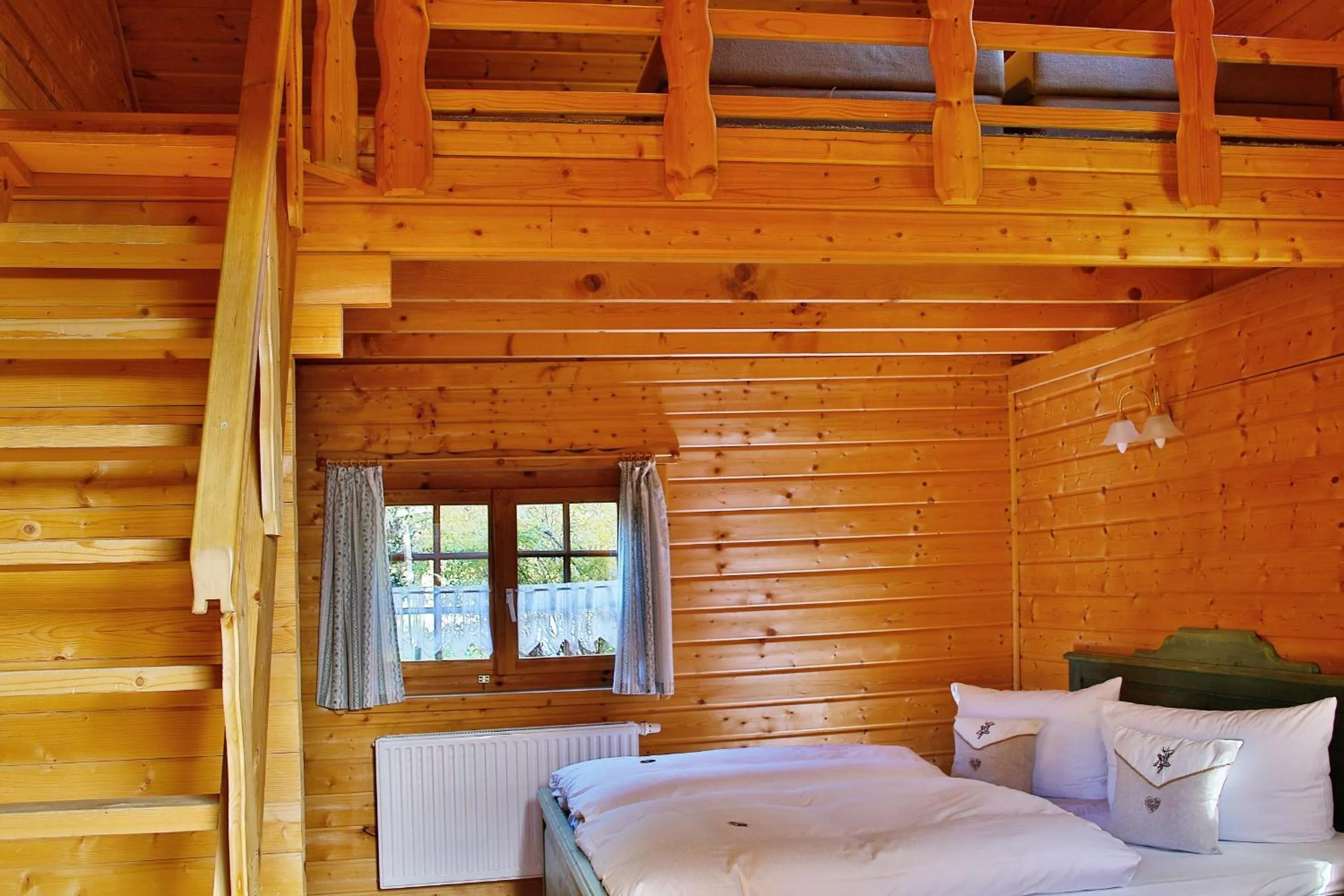 Photo of the whole room, Bed in Forsthaus Luchsenburg