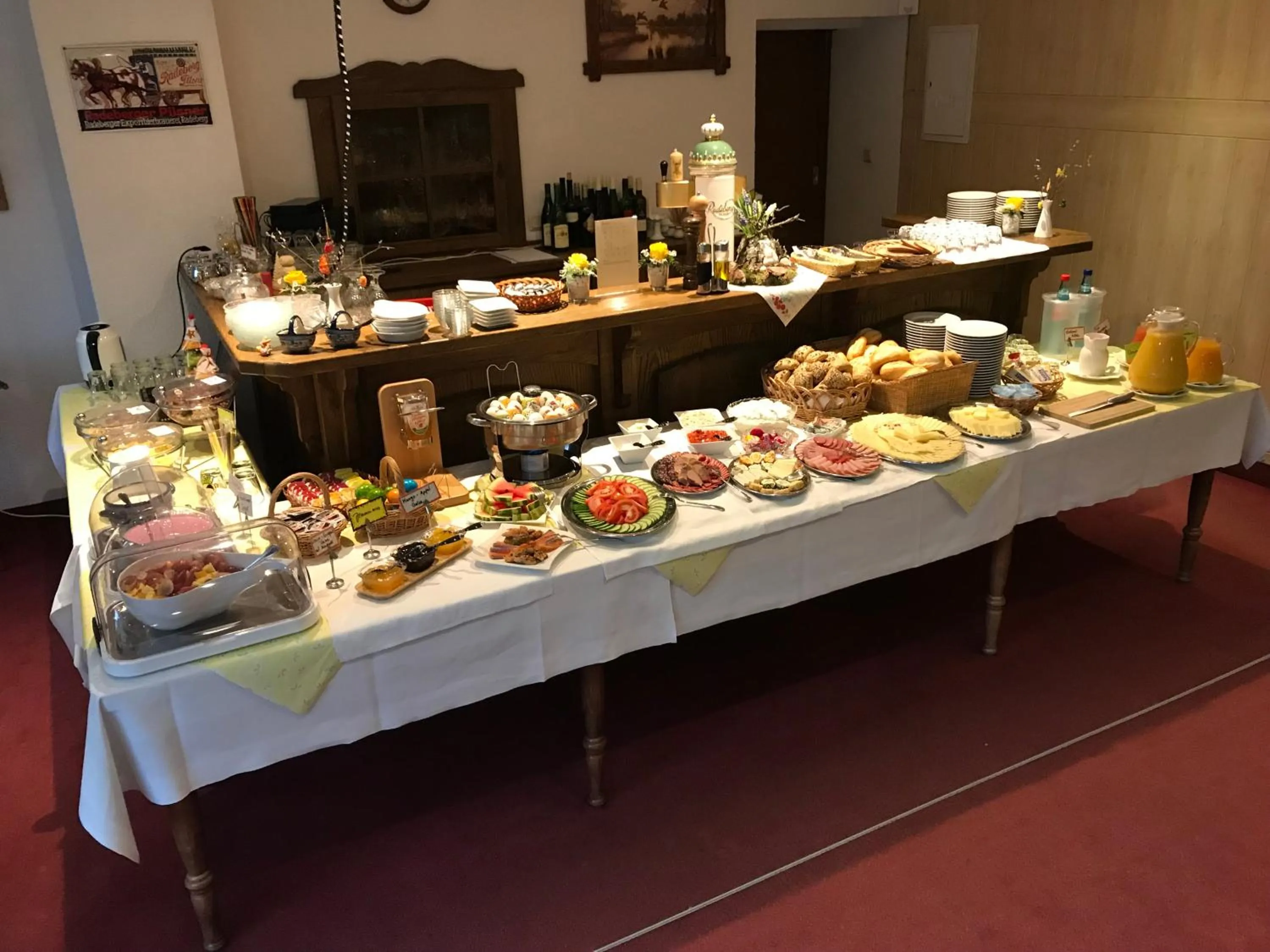 Buffet breakfast in Forsthaus Luchsenburg