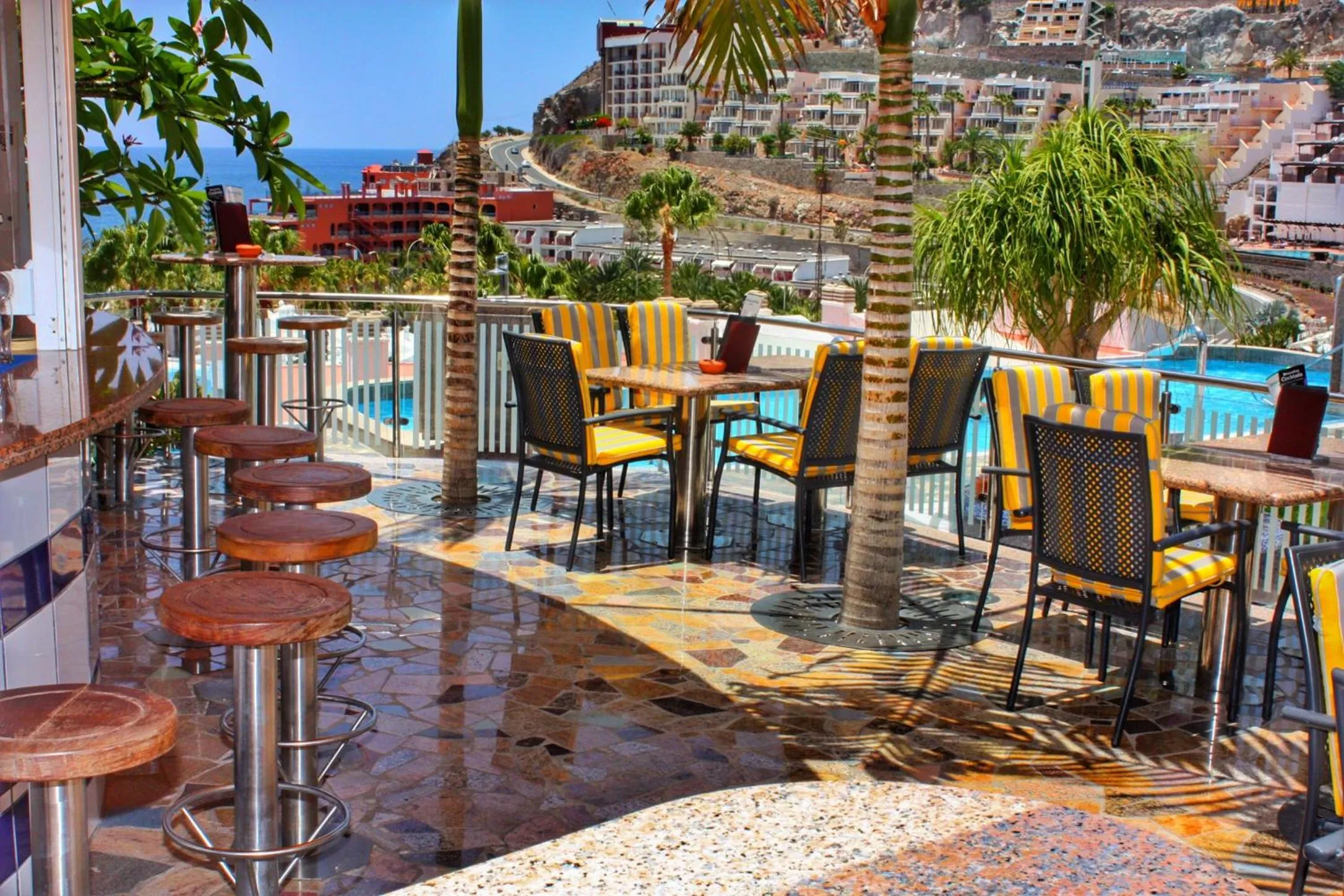 Restaurant/places to eat in Cura Sol