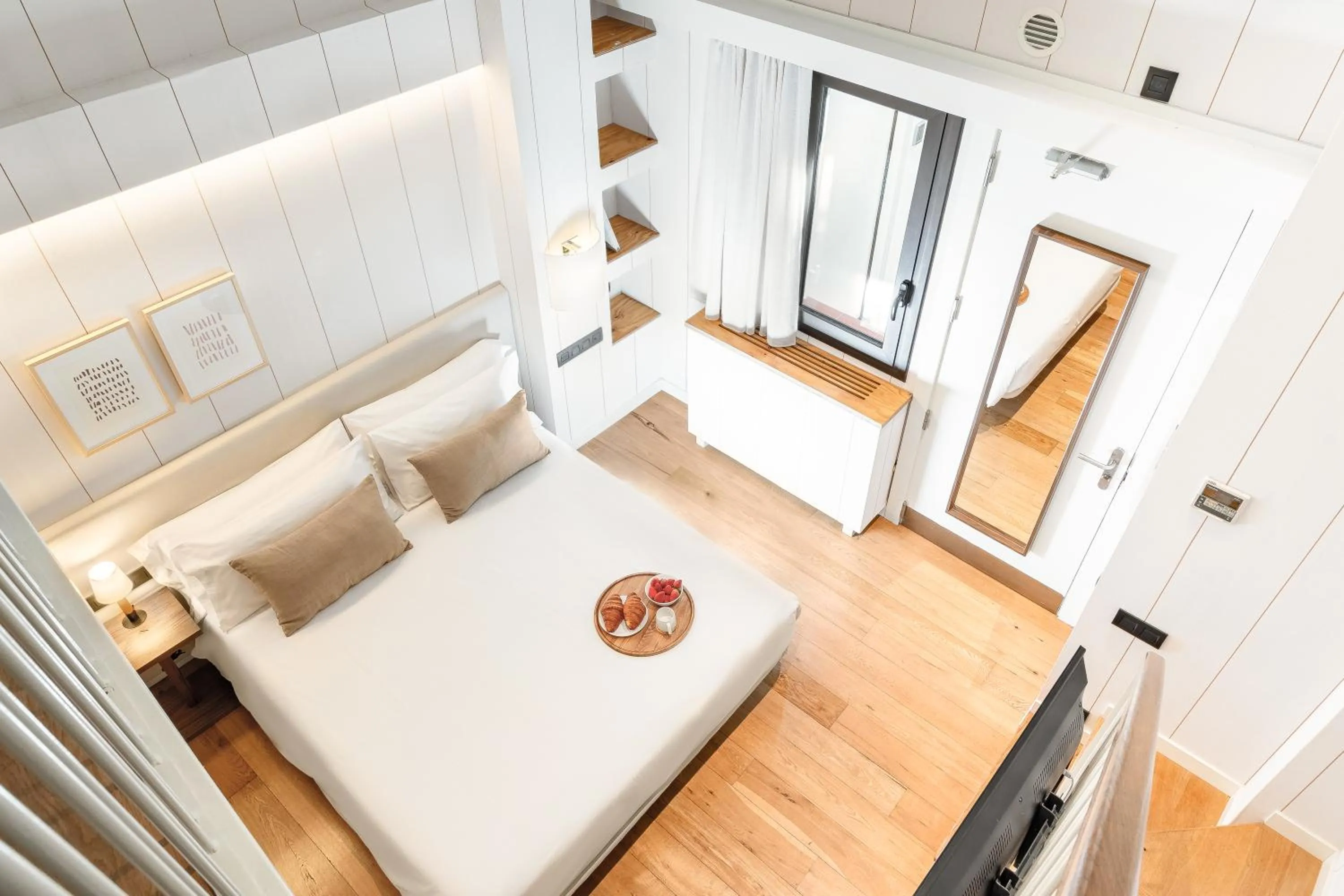 Bed in Casa Bella Gracia by Aspasios