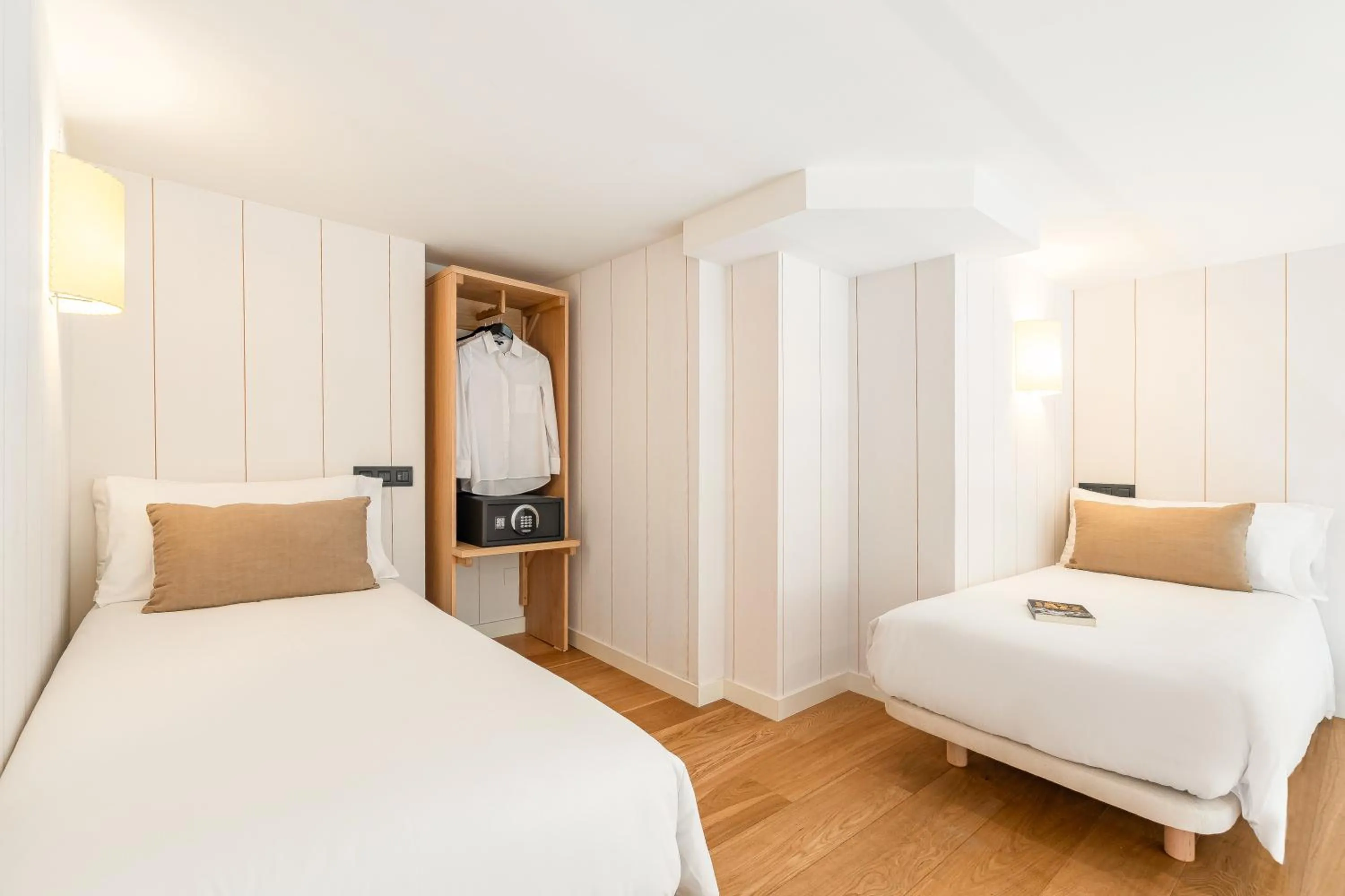 Bed in Casa Bella Gracia by Aspasios