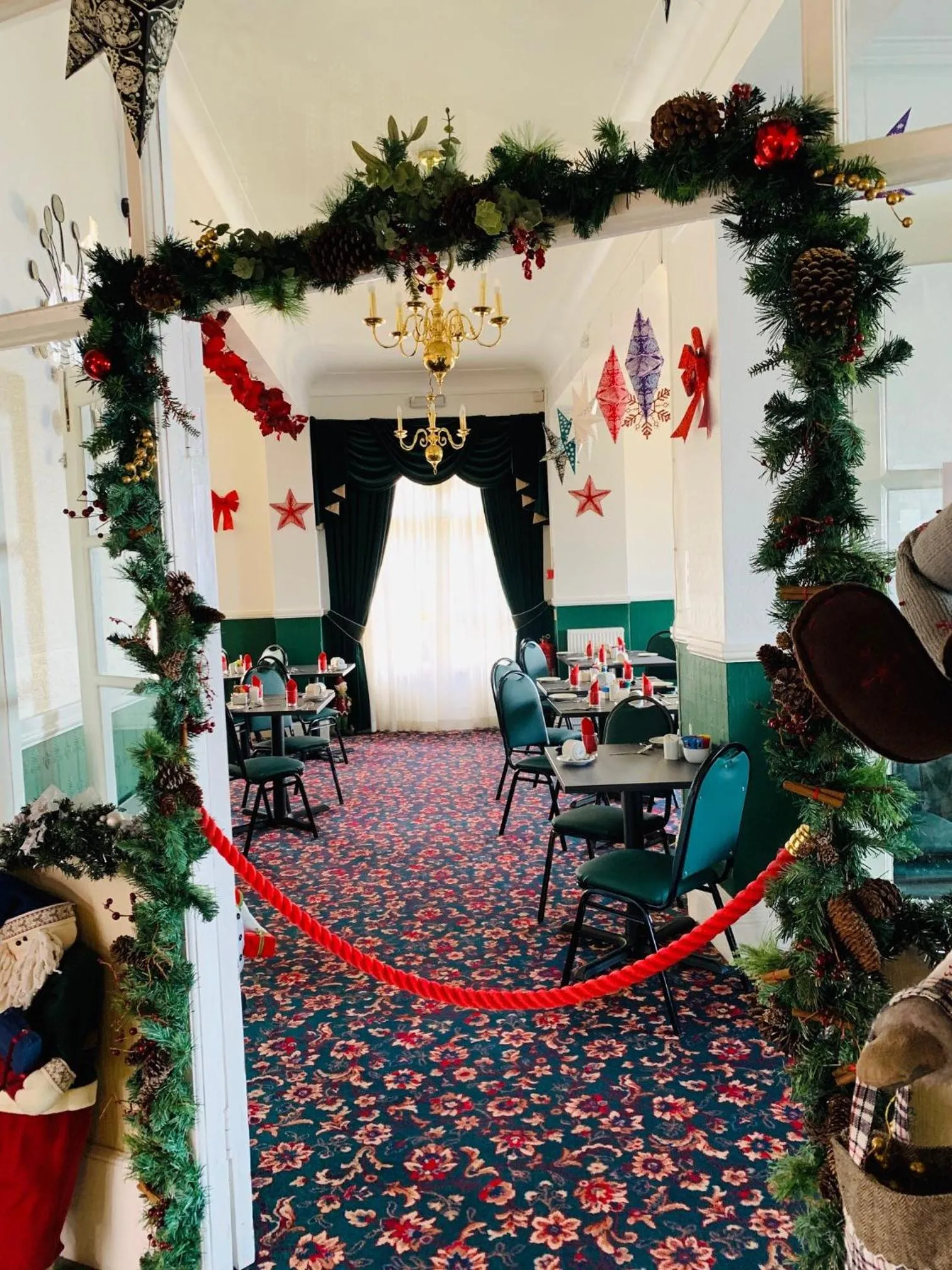 Meals in Four Oaks Hotel