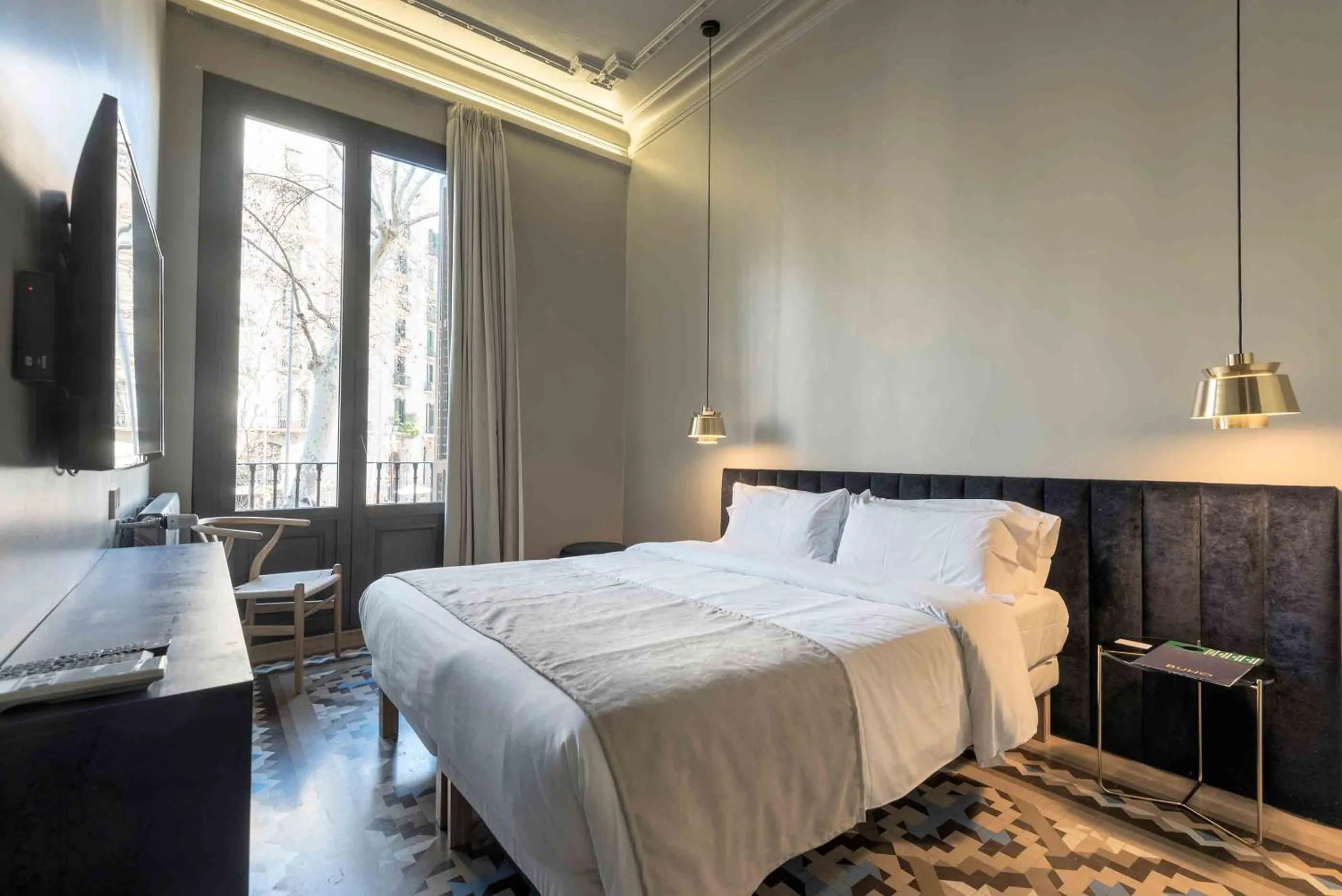 Shower, Bed in BUHO Boutique Rooms