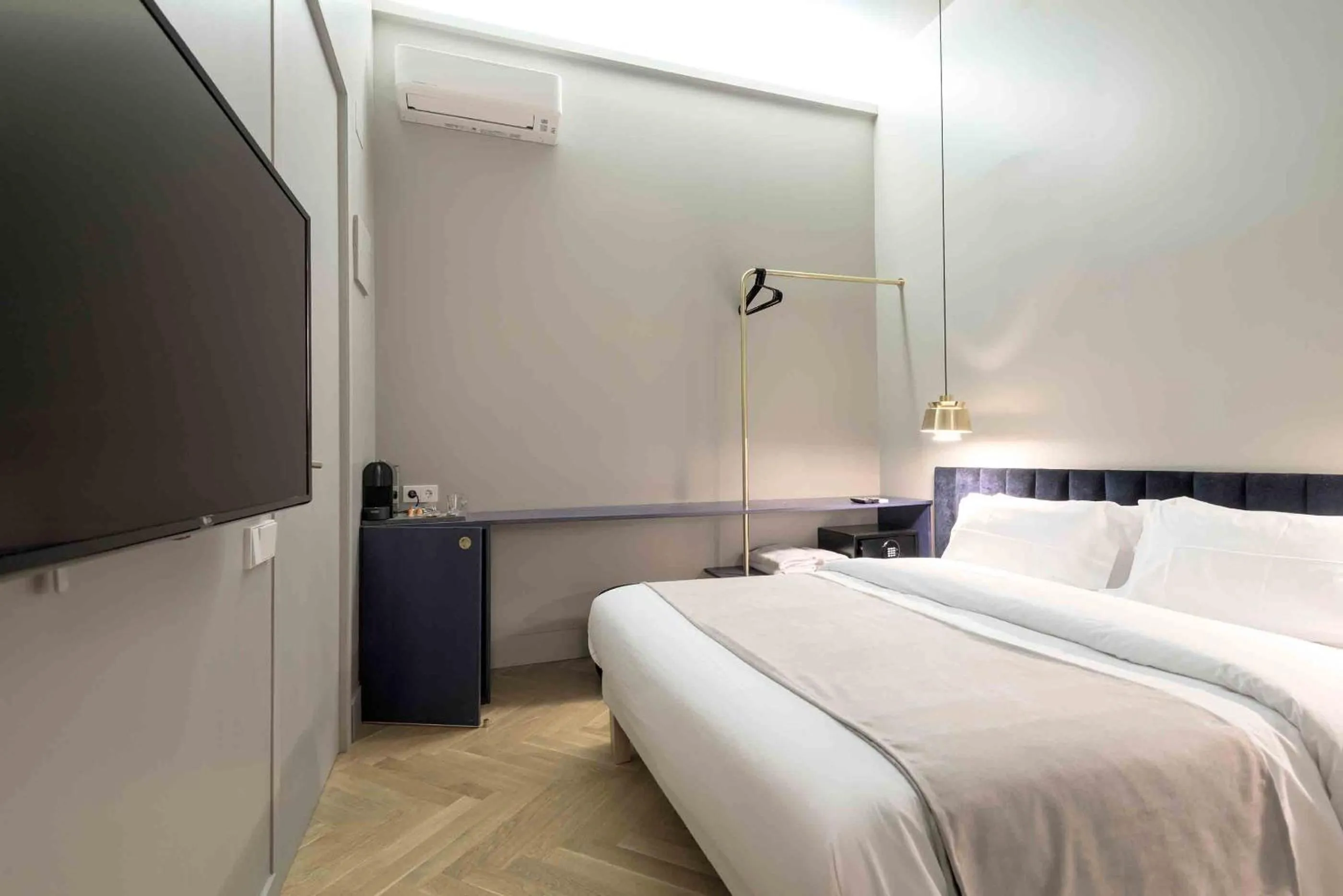 Toilet, Bed in BUHO Boutique Rooms