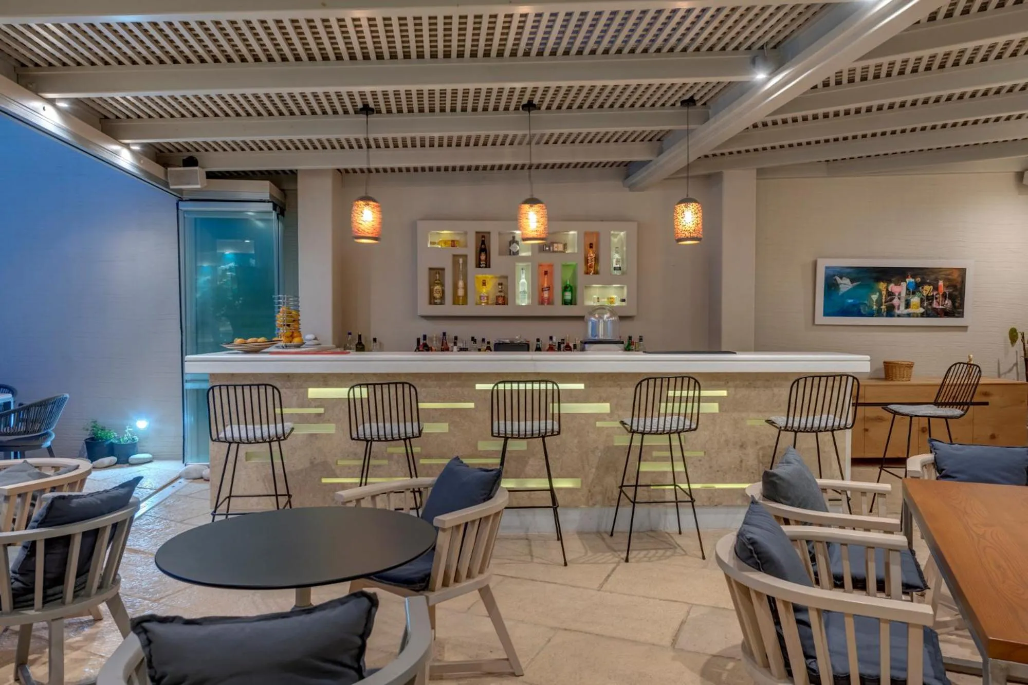 Restaurant/places to eat in Kouros Art Hotel - Designed for Adults