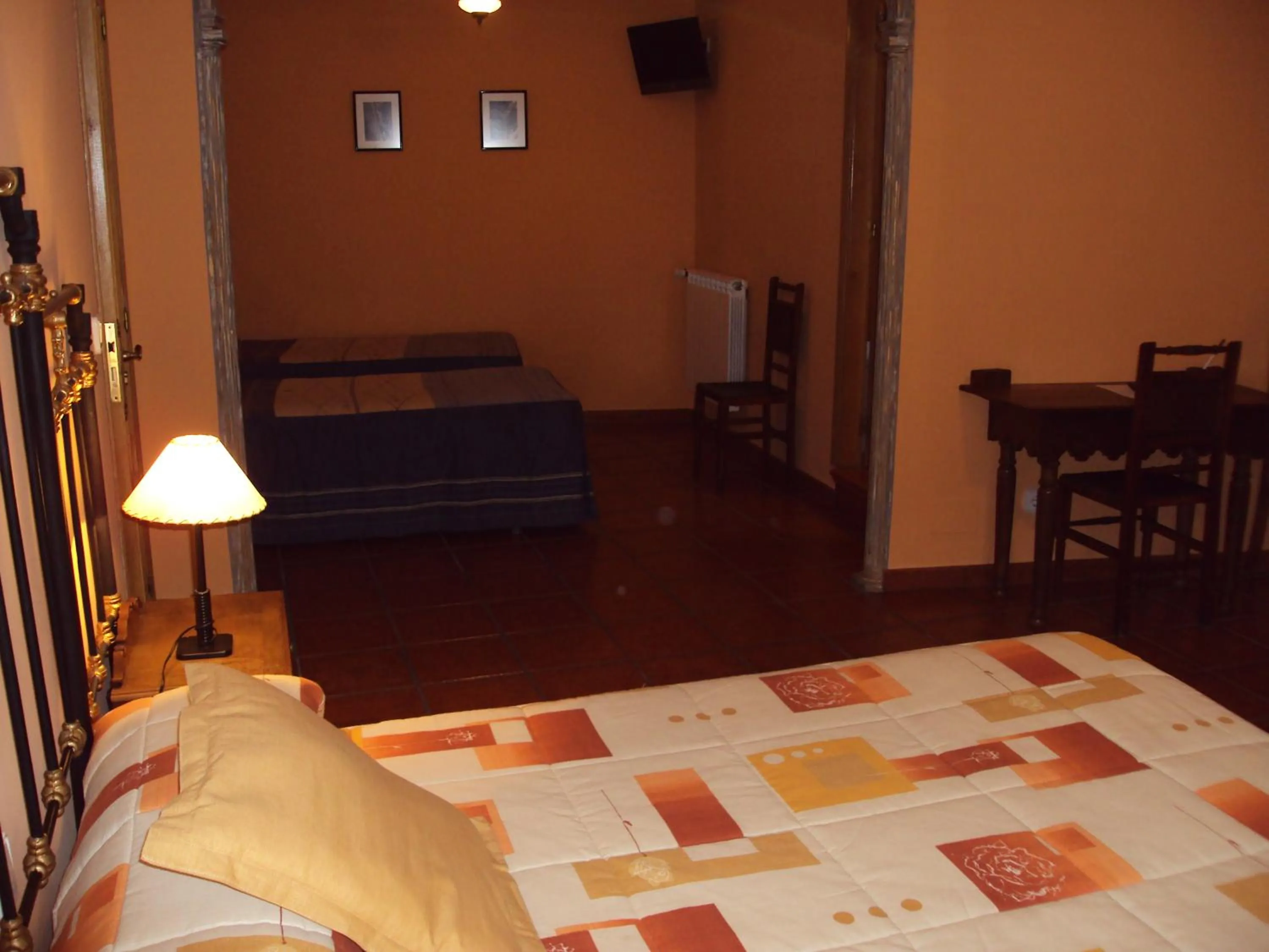 Photo of the whole room in Hotel Rural Valle de Ancares