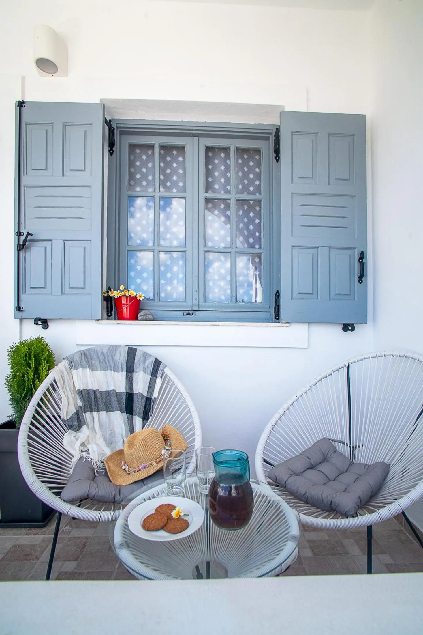 Patio in Beach Houses Santorini