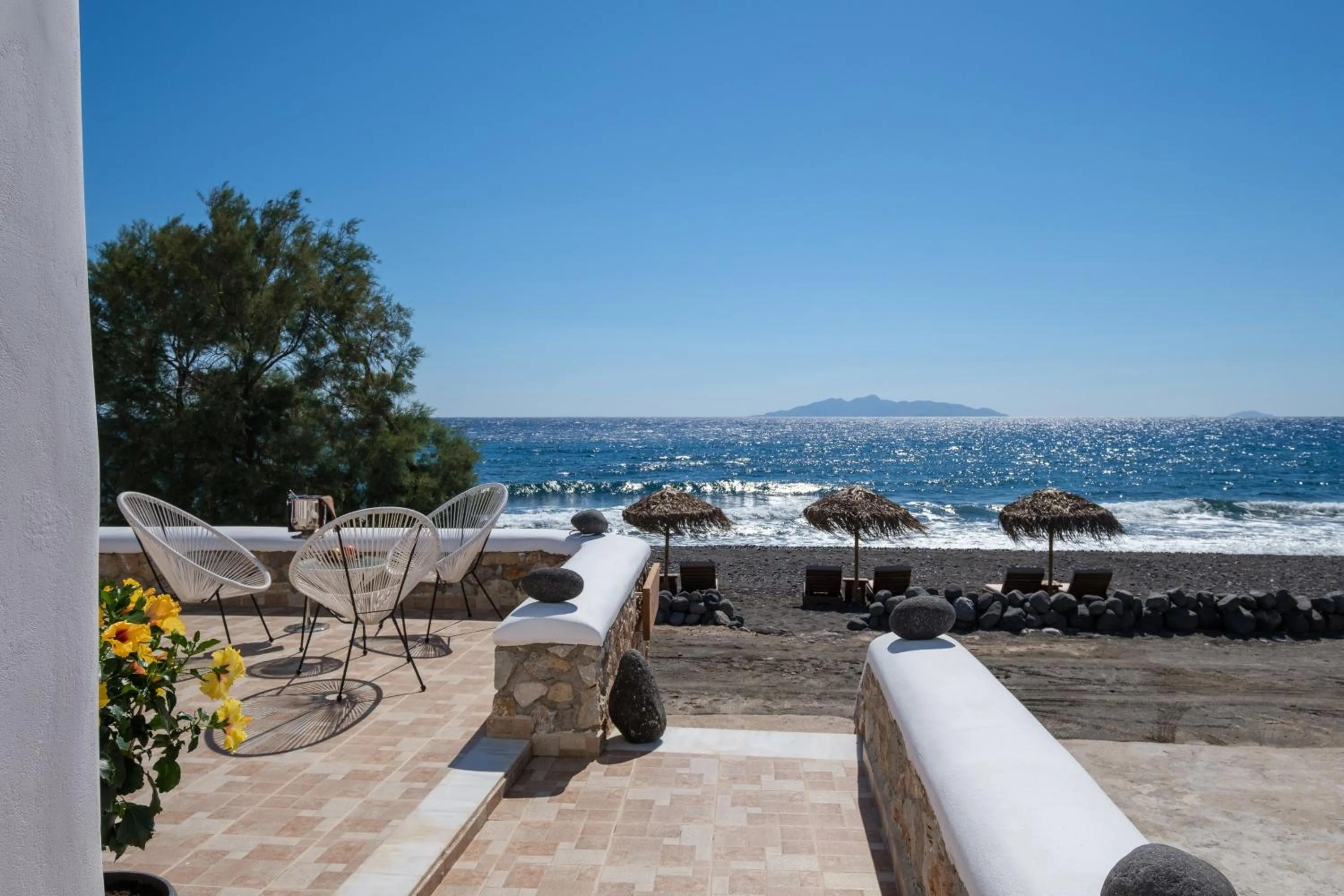 Sea view in Beach Houses Santorini