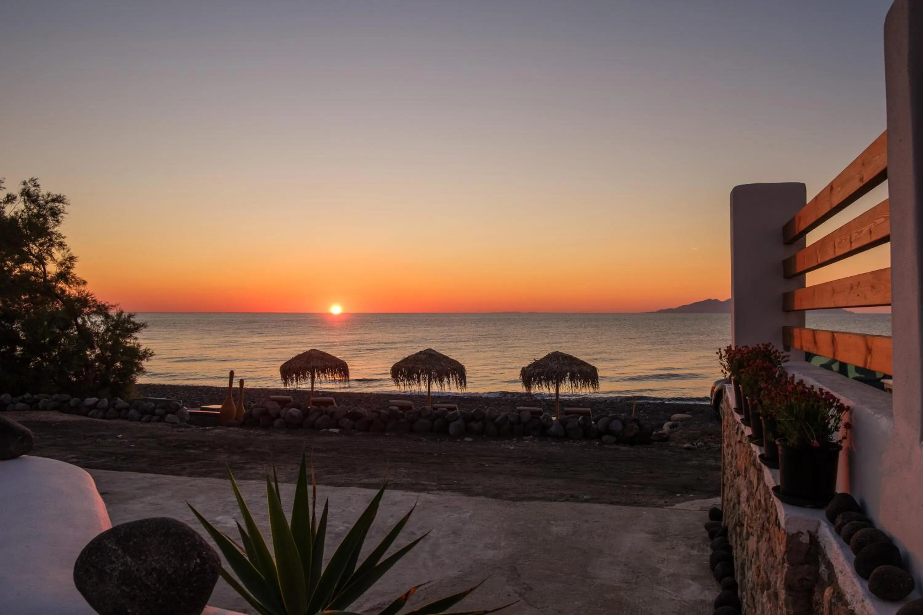 Sea view in Beach Houses Santorini