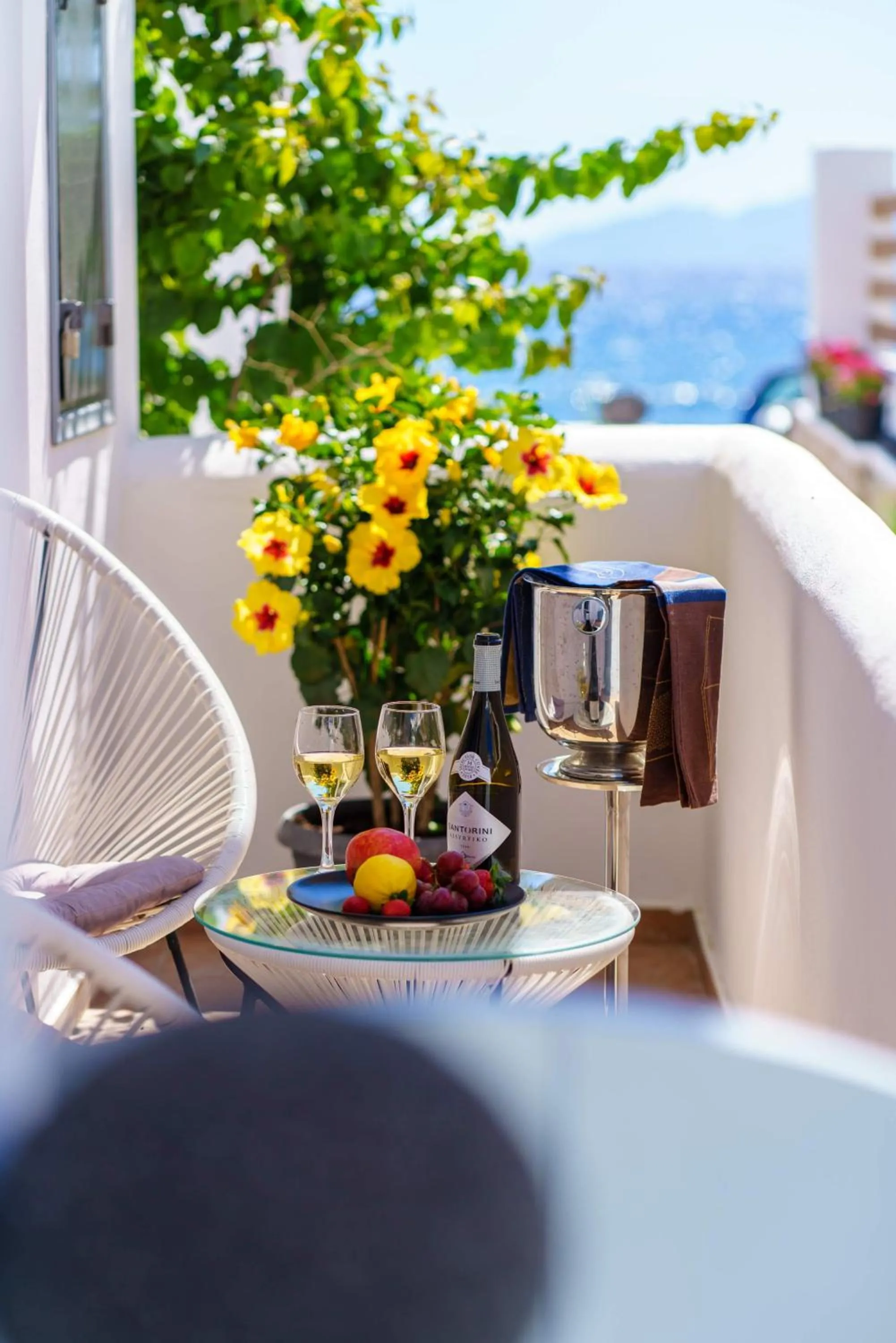 Patio in Beach Houses Santorini
