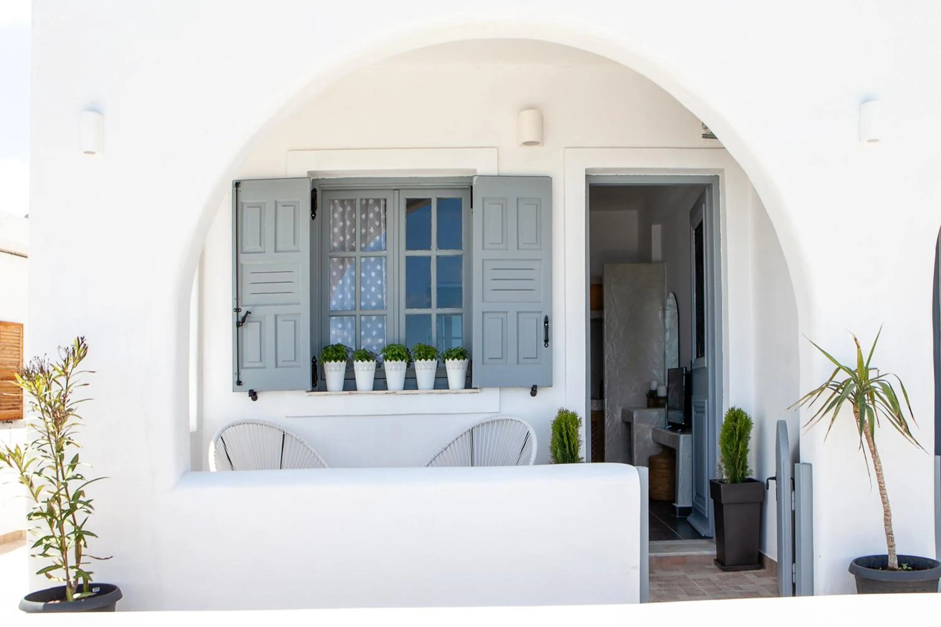 Patio in Beach Houses Santorini