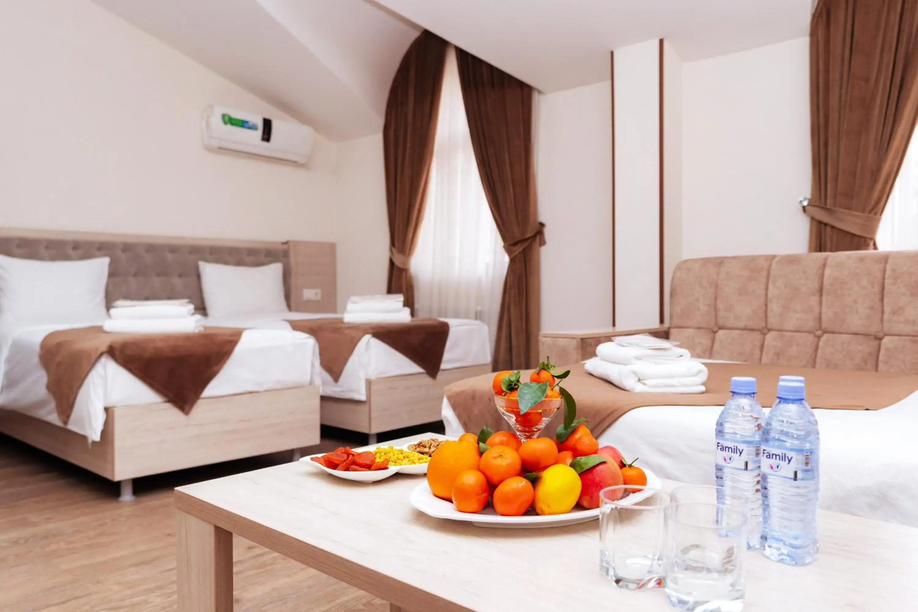 One-Bedroom Suite in Diamond Hotel Tashkent One-Bedroom Suite in Diamond Hotel Tashkent