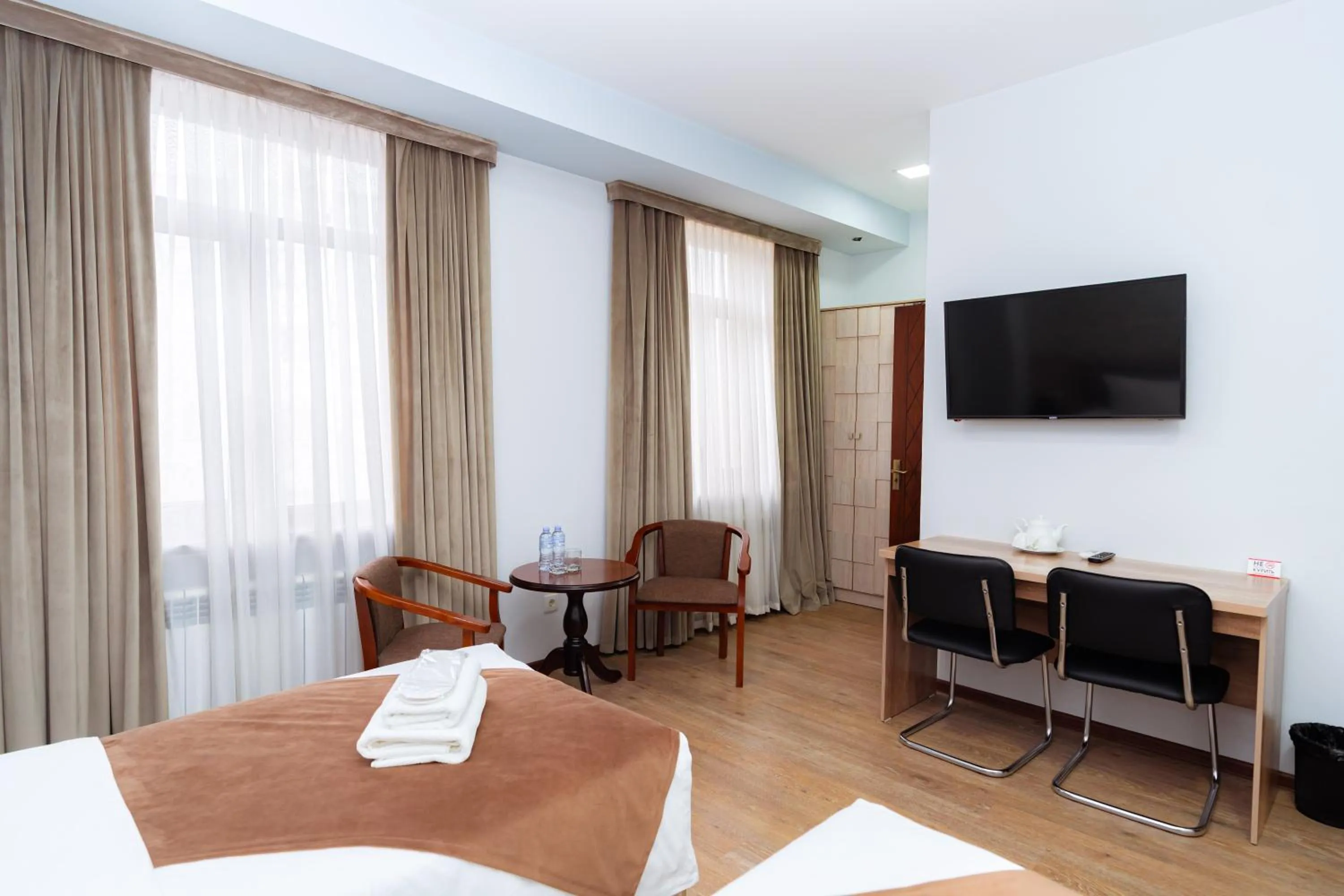 Photo of the whole room, Bed in Diamond Hotel Tashkent