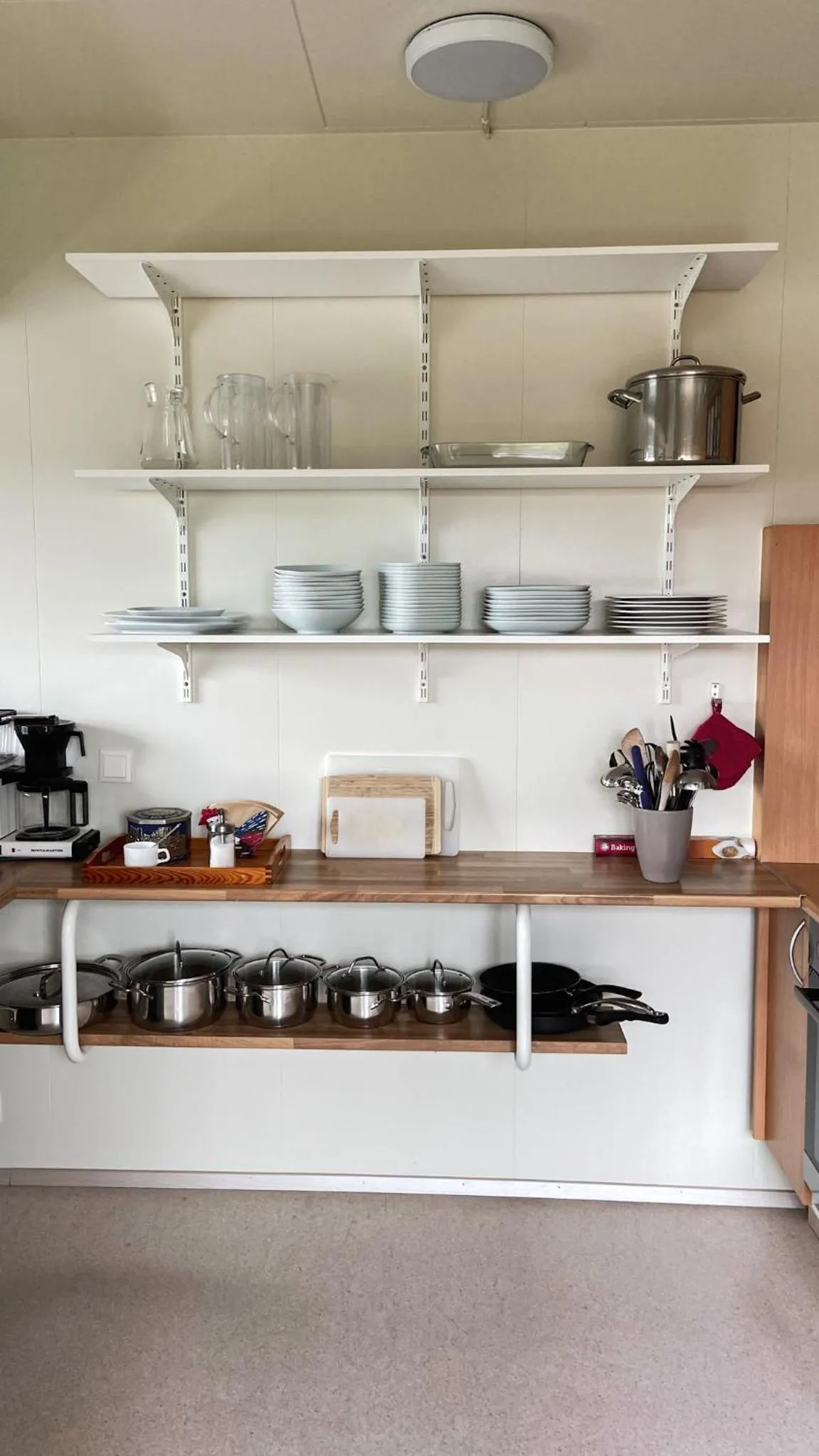 Communal kitchen in Skipalaekur Guesthouse