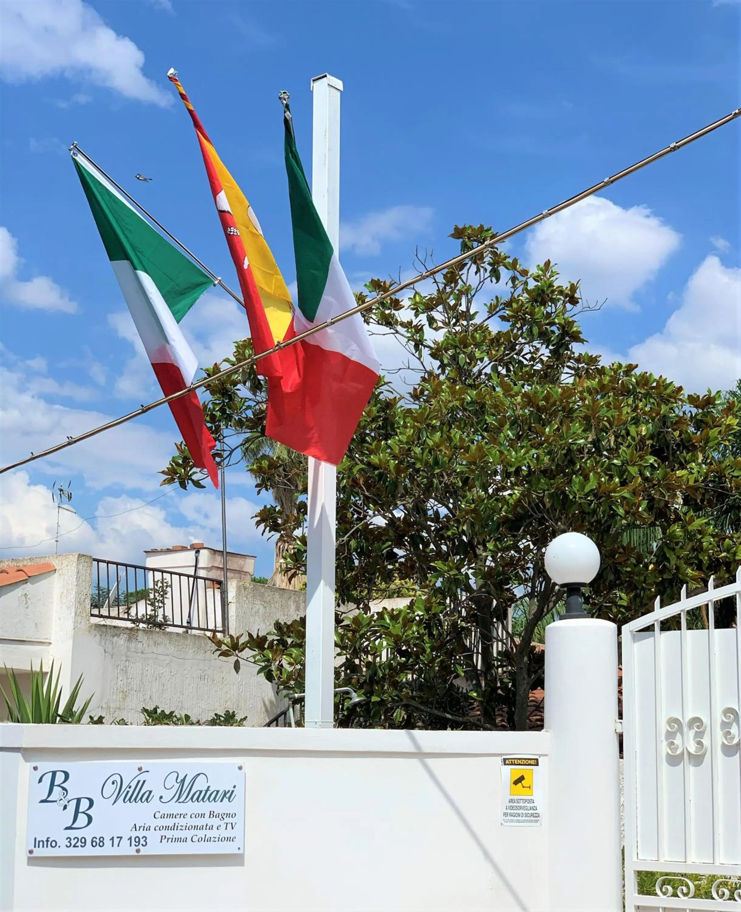 Facade/entrance in B&B Villa Matari