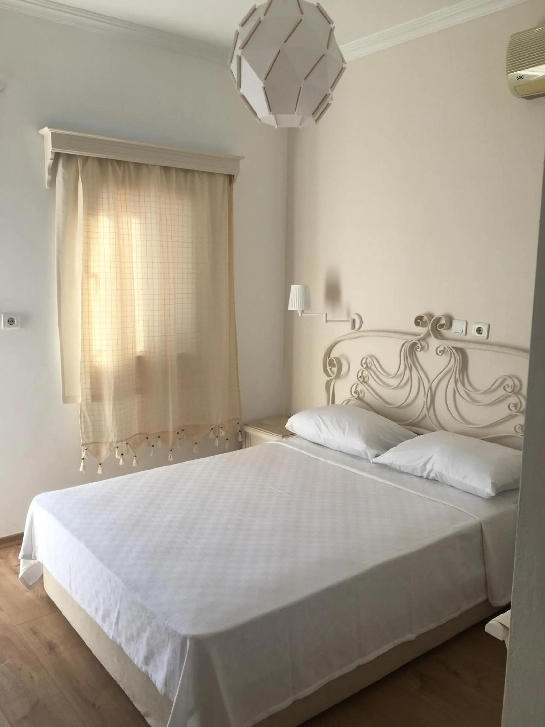 Bed in Bodrum Sade Pension