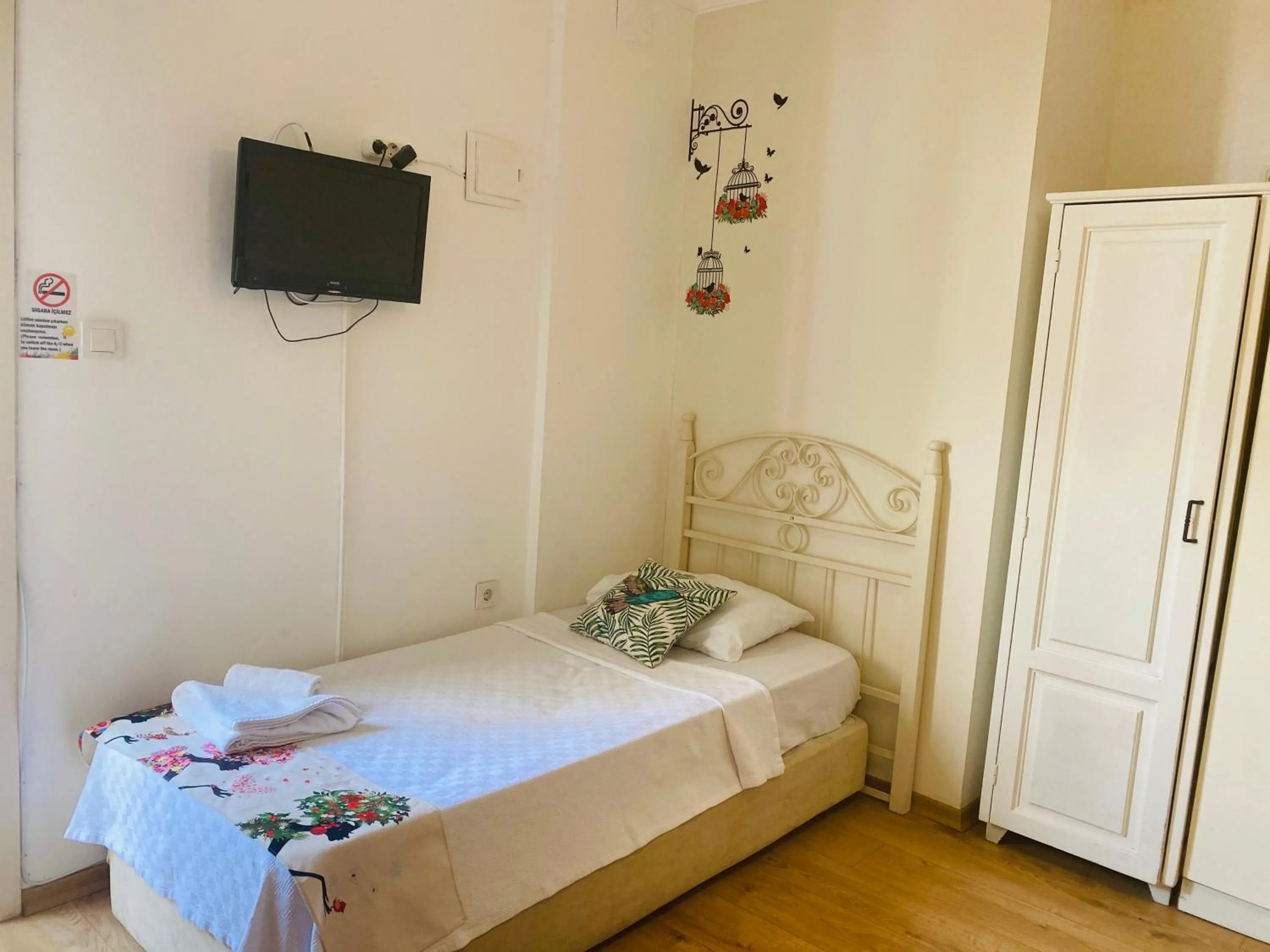 Bed in Bodrum Sade Pension