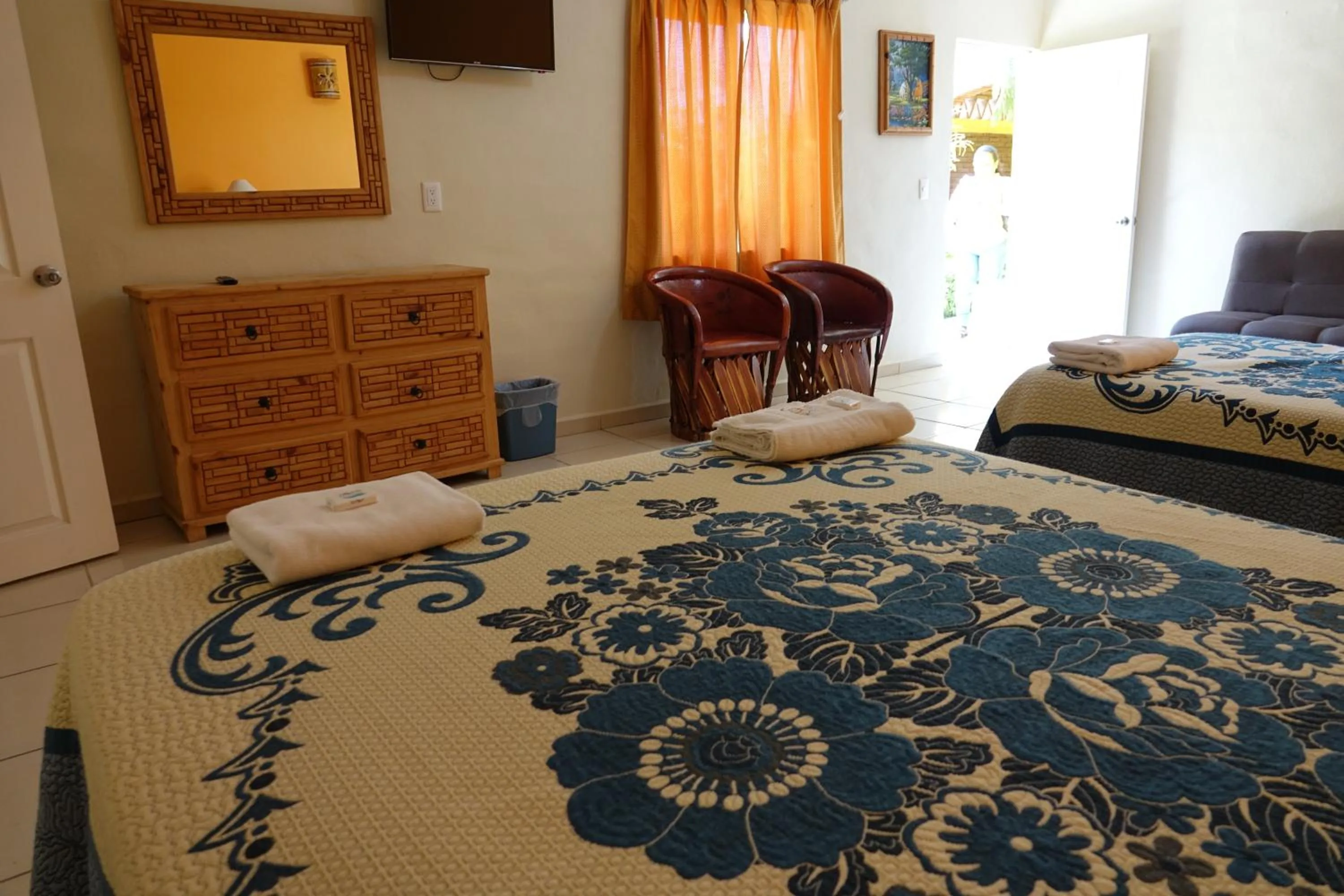 TV and multimedia, Bed in Quinta Comala Hotel & Villas