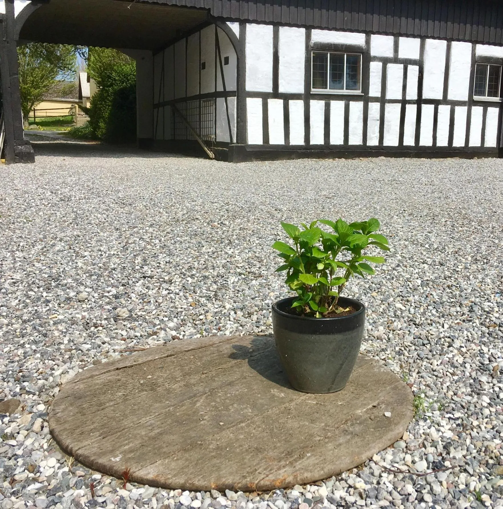 Facade/entrance in Kroghøjgård
