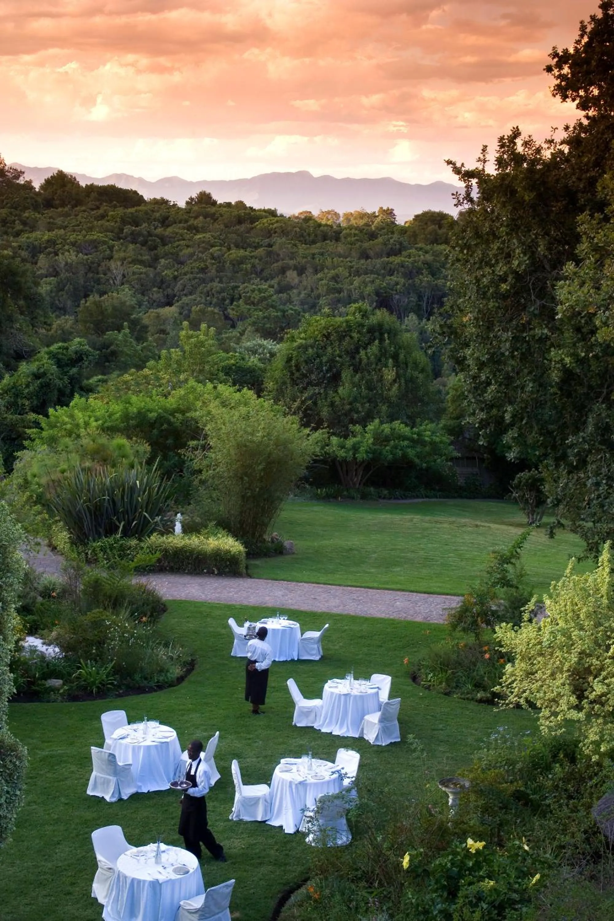 Garden in Hunter's Country House