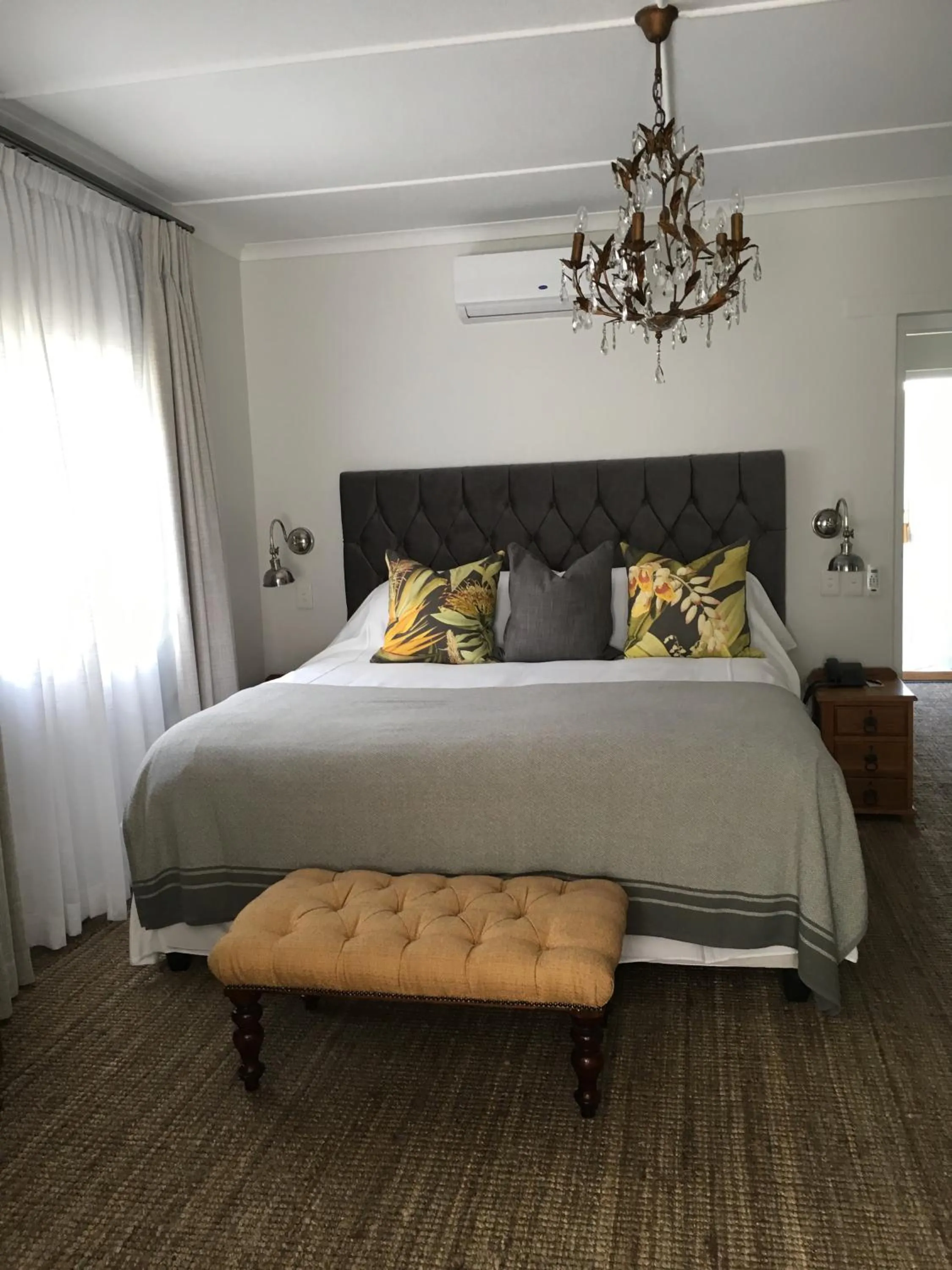 Bedroom, Bed in Hunter's Country House