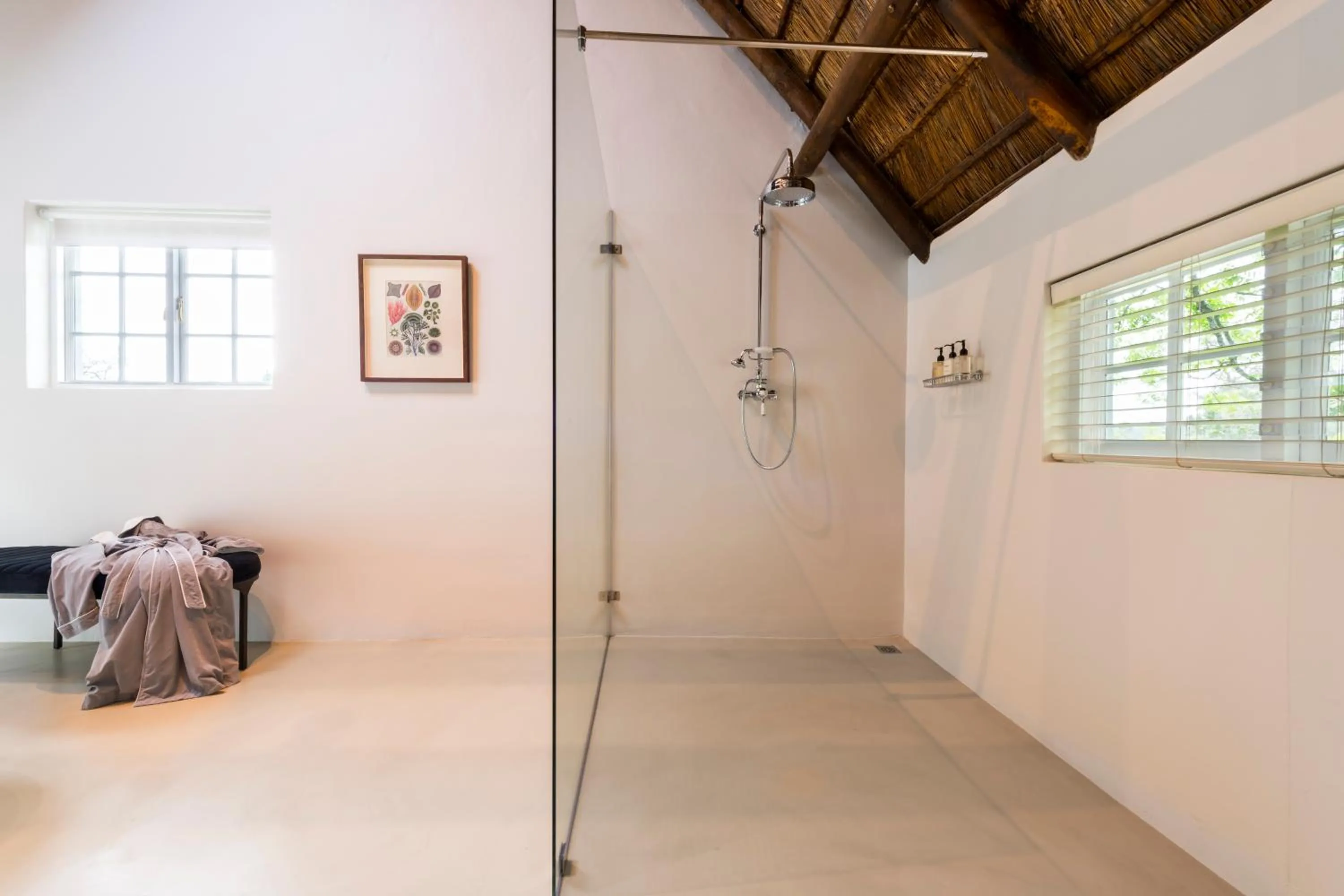 Shower in Hunter's Country House