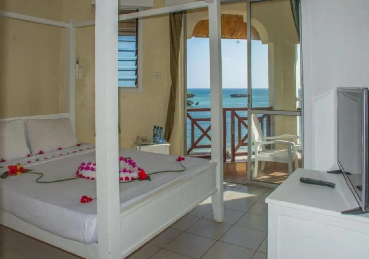 Balcony/Terrace, Bed in Watamu Adventist Beach Resort