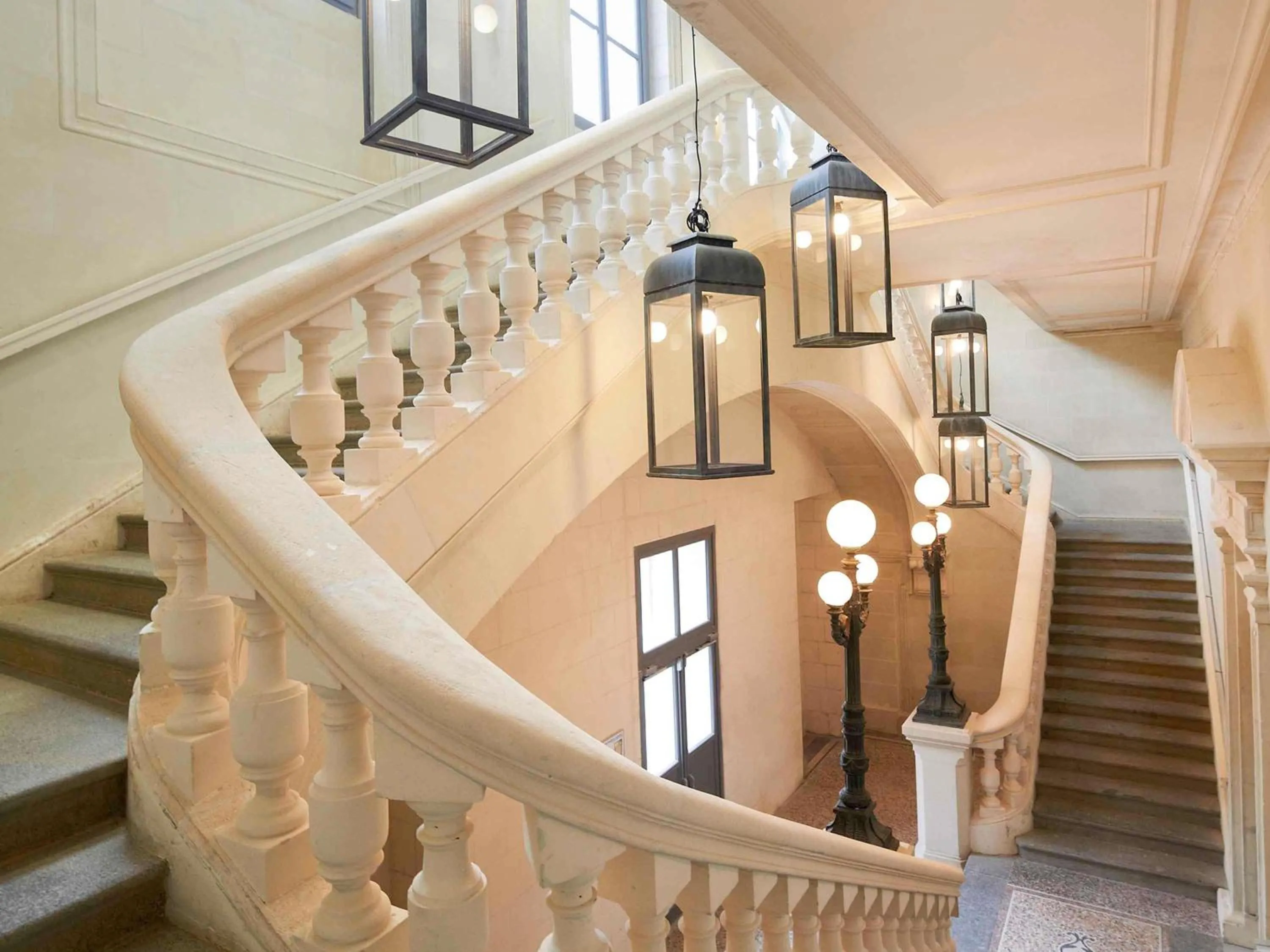 Meeting/conference room in Mercure Cholet Centre