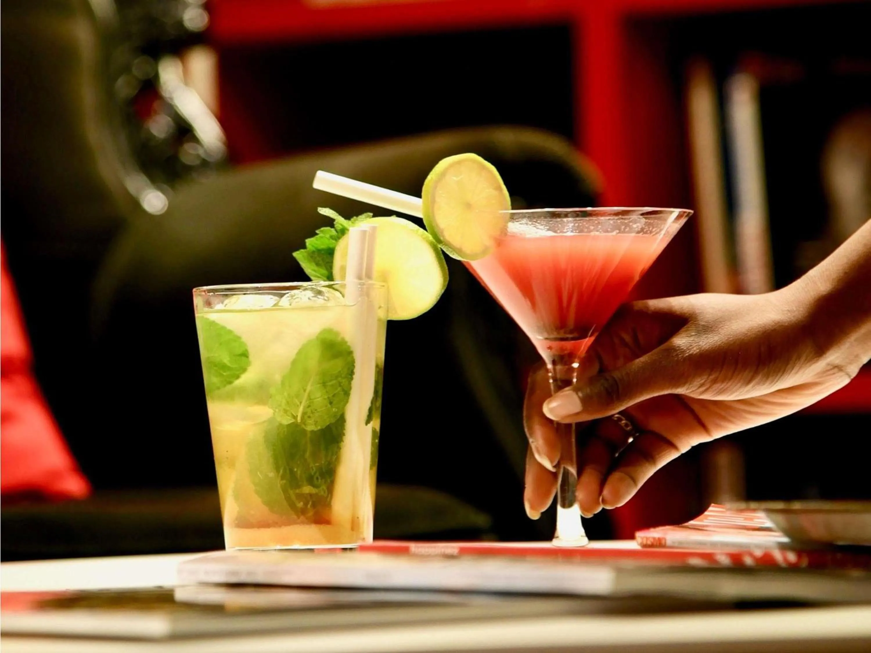 Lounge or bar in Mercure Cholet Centre