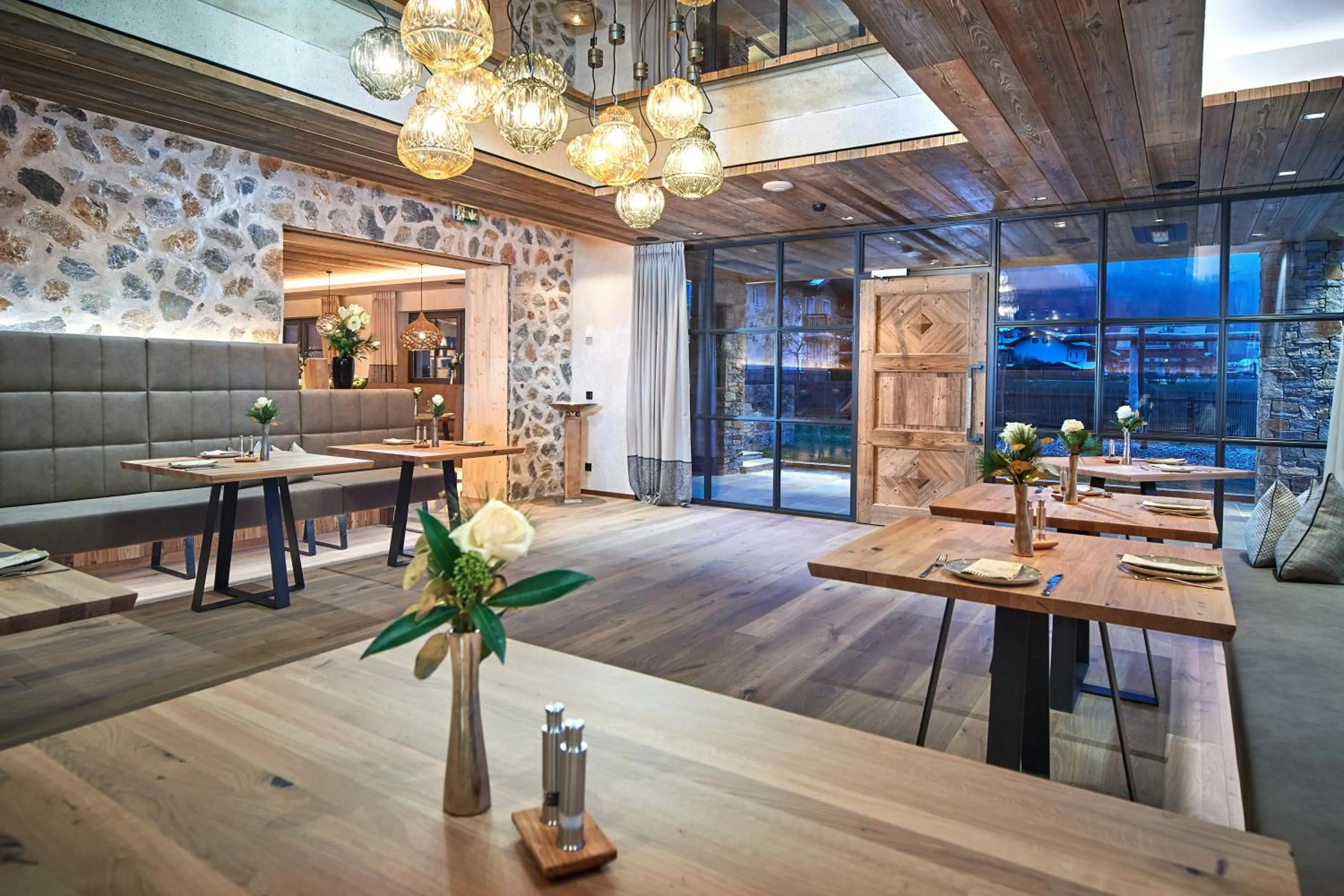 Restaurant/places to eat in Rainerhof