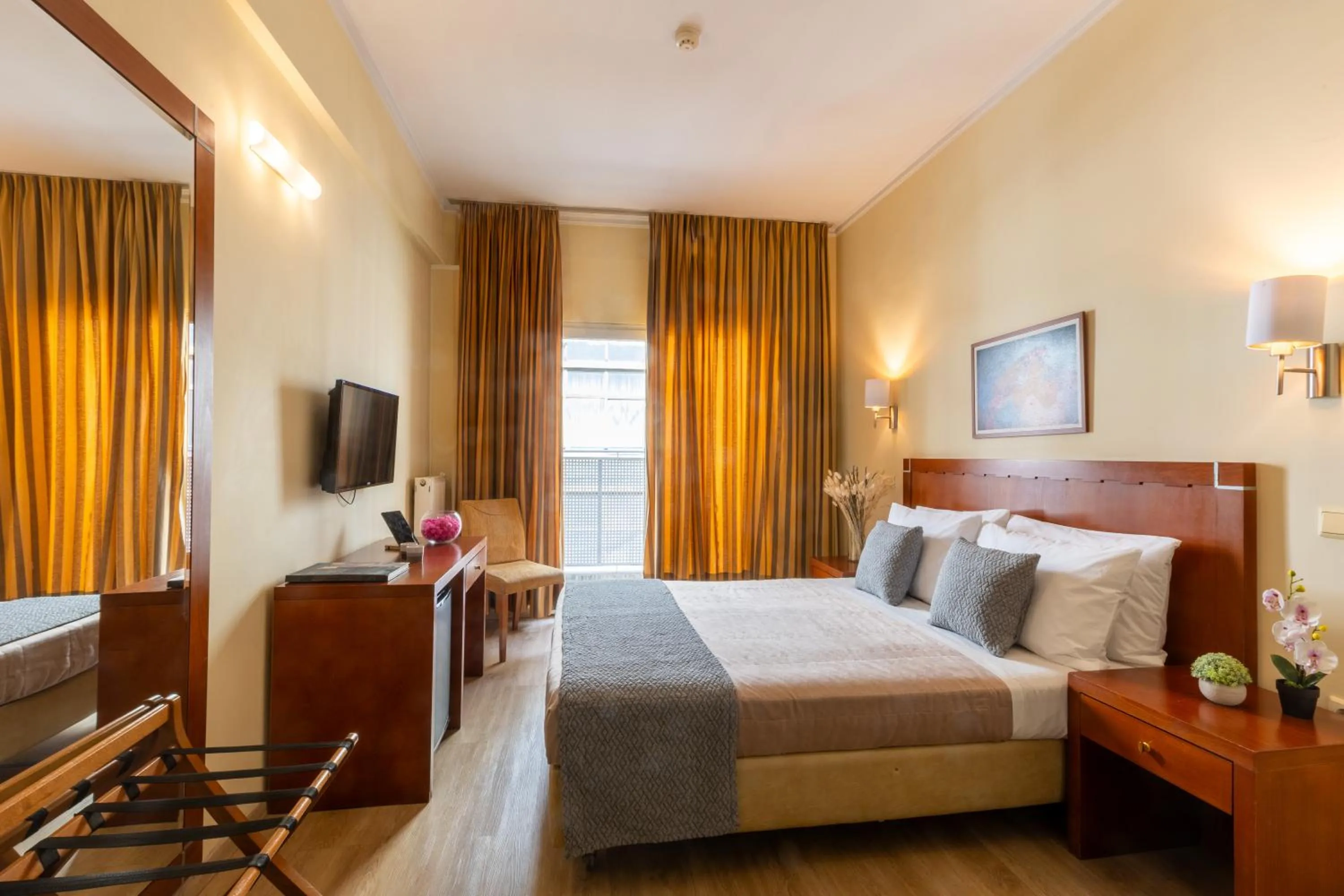 Property building, Bed in Hotel Marina