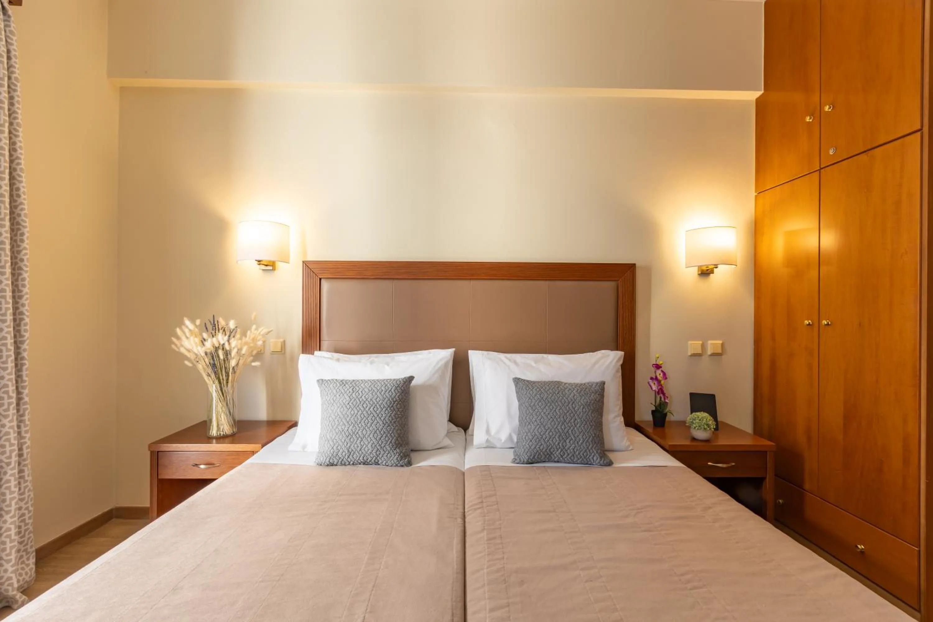 Property building, Bed in Hotel Marina