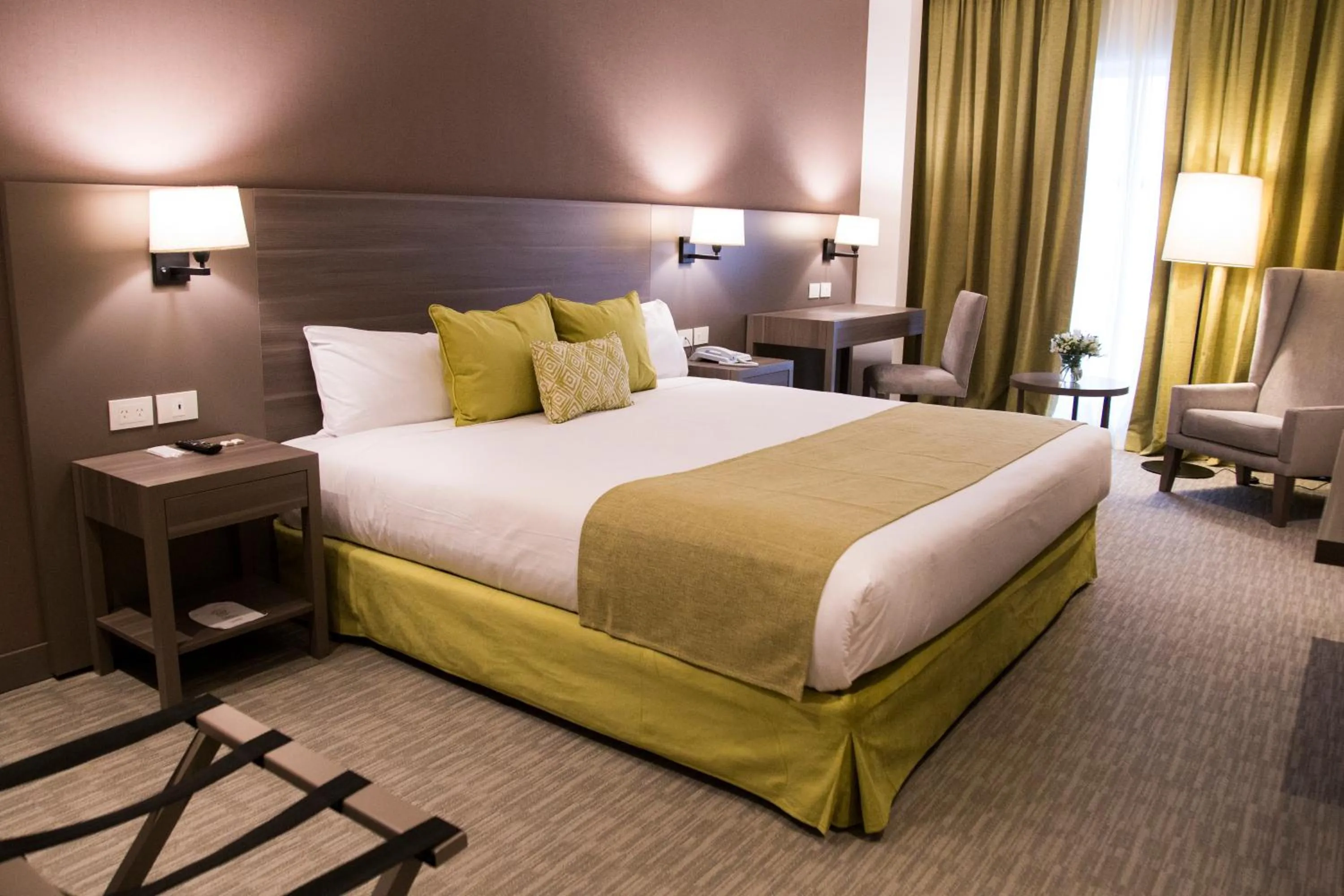 Photo of the whole room, Bed in Hotel Land Plaza La Plata