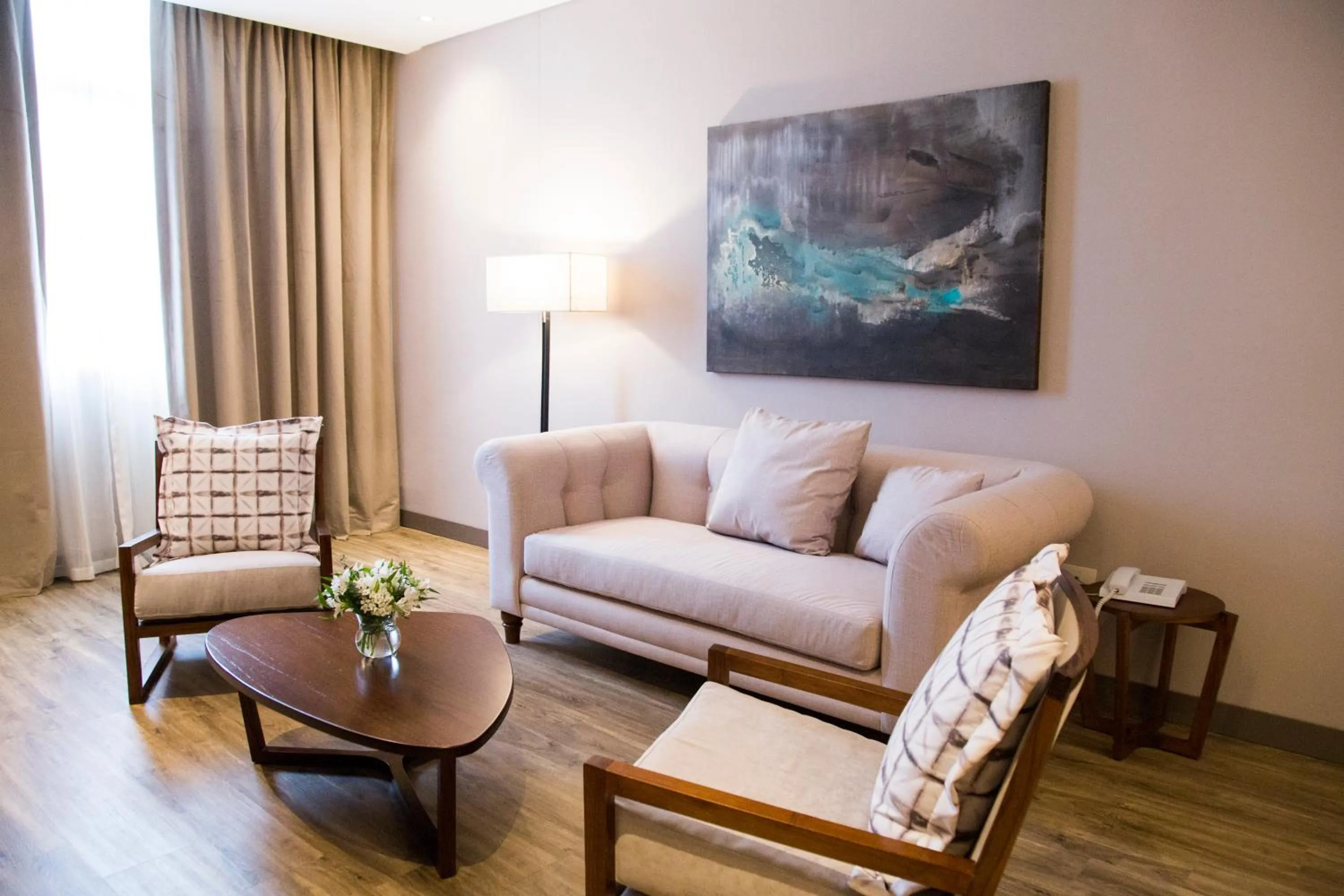 Photo of the whole room in Hotel Land Plaza La Plata