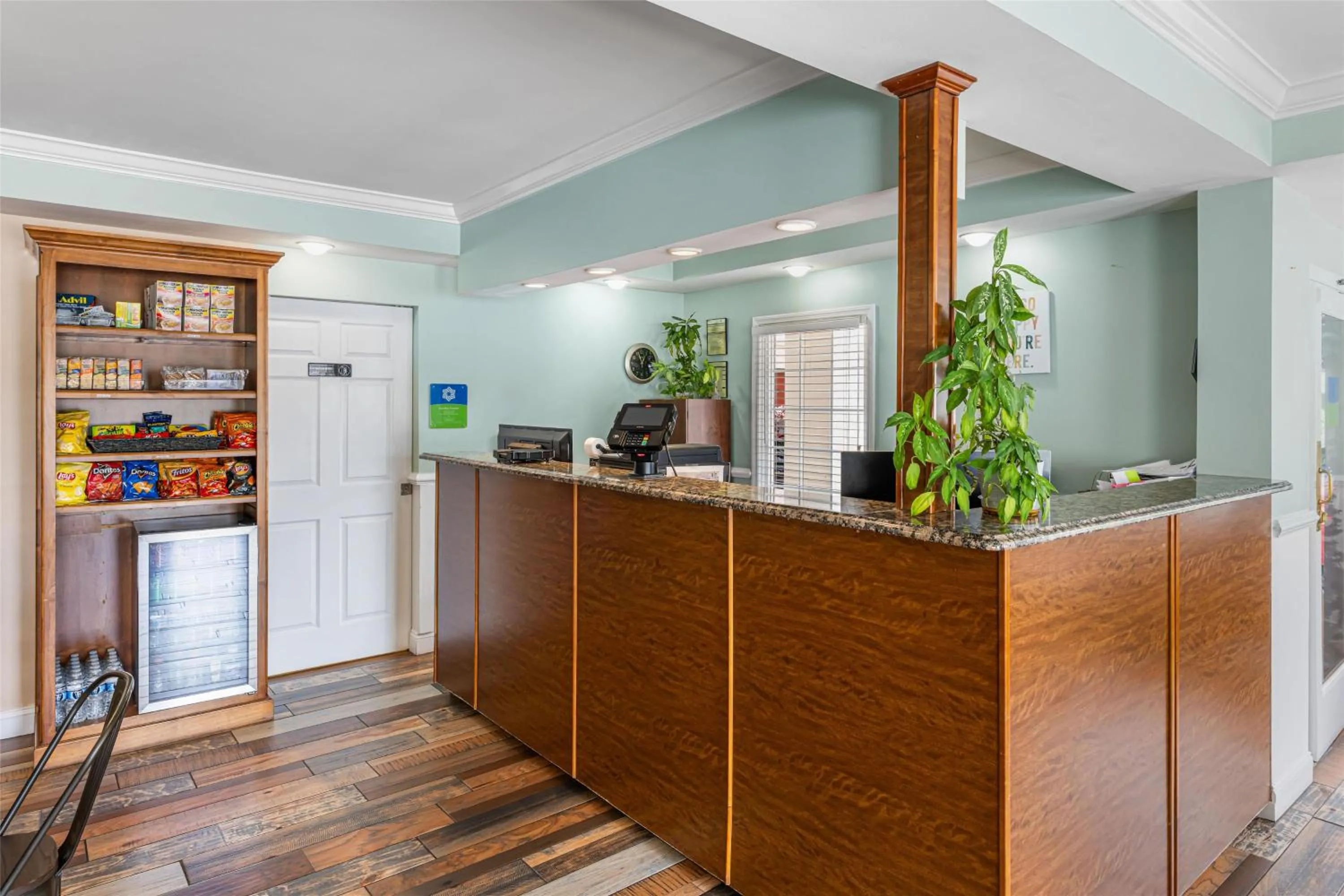 Lobby or reception in SureStay Hotel by Best Western Helen Downtown