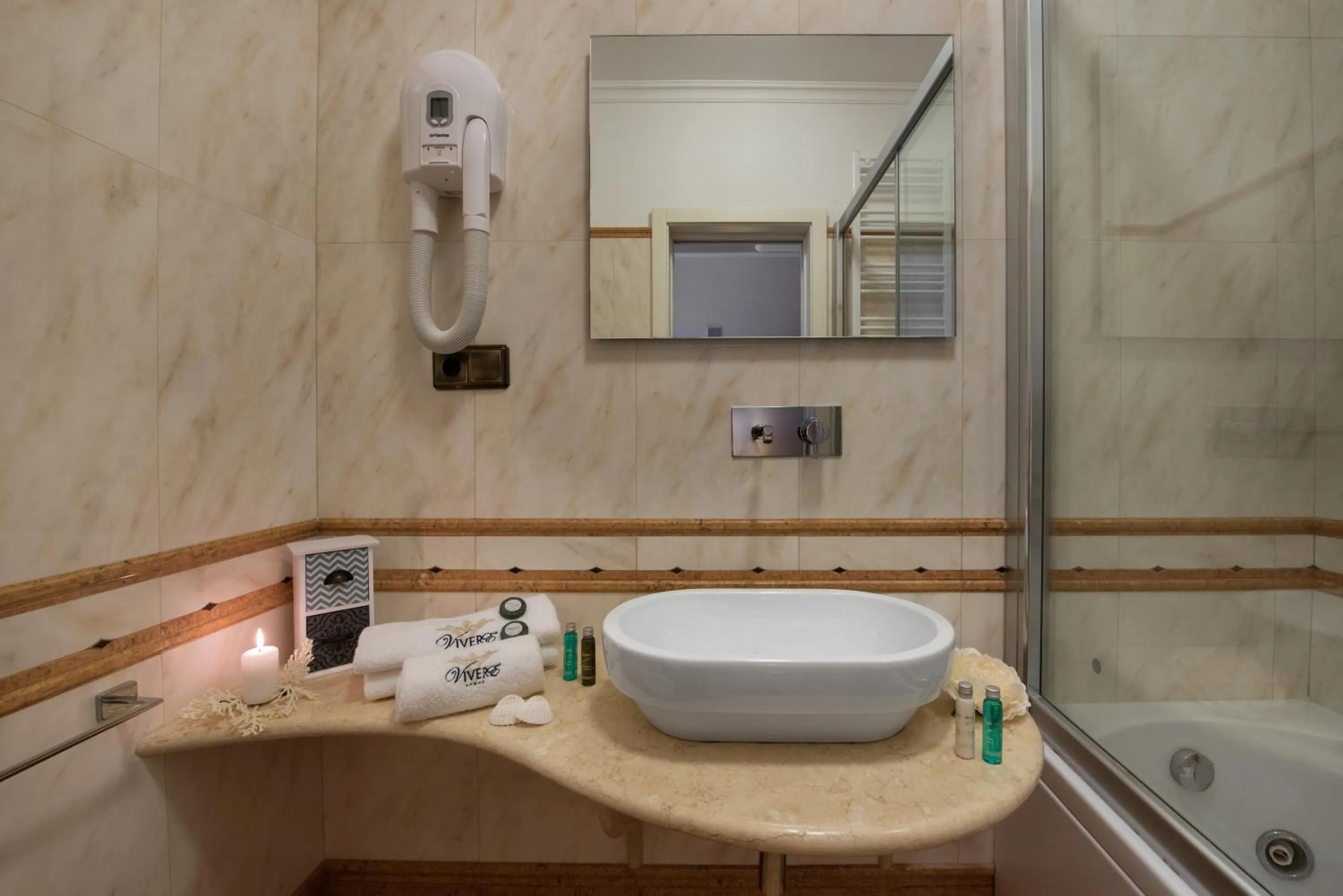 Bathroom in ViverE' Resort