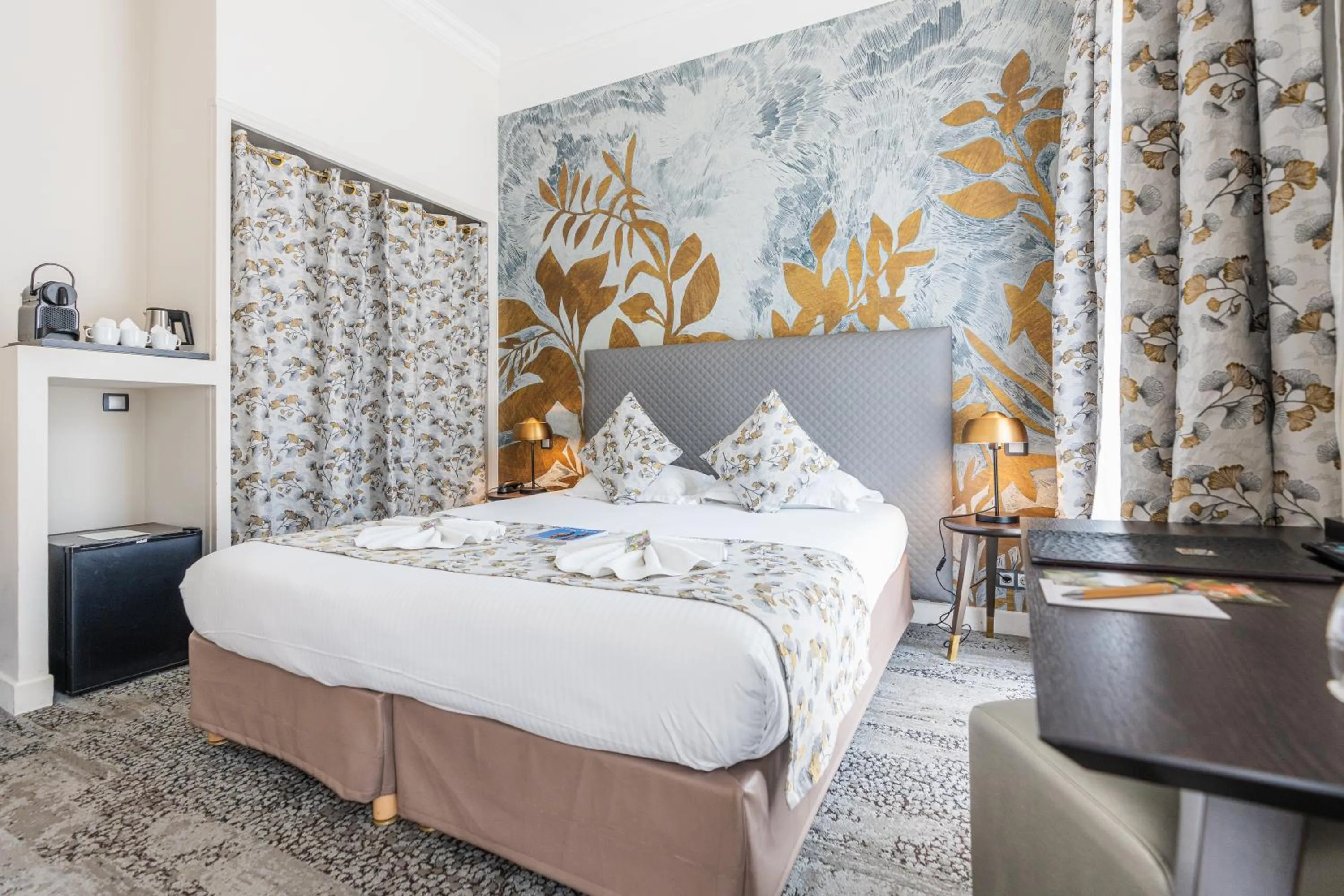 Bedroom, Bed in Hotel Villa Victoria