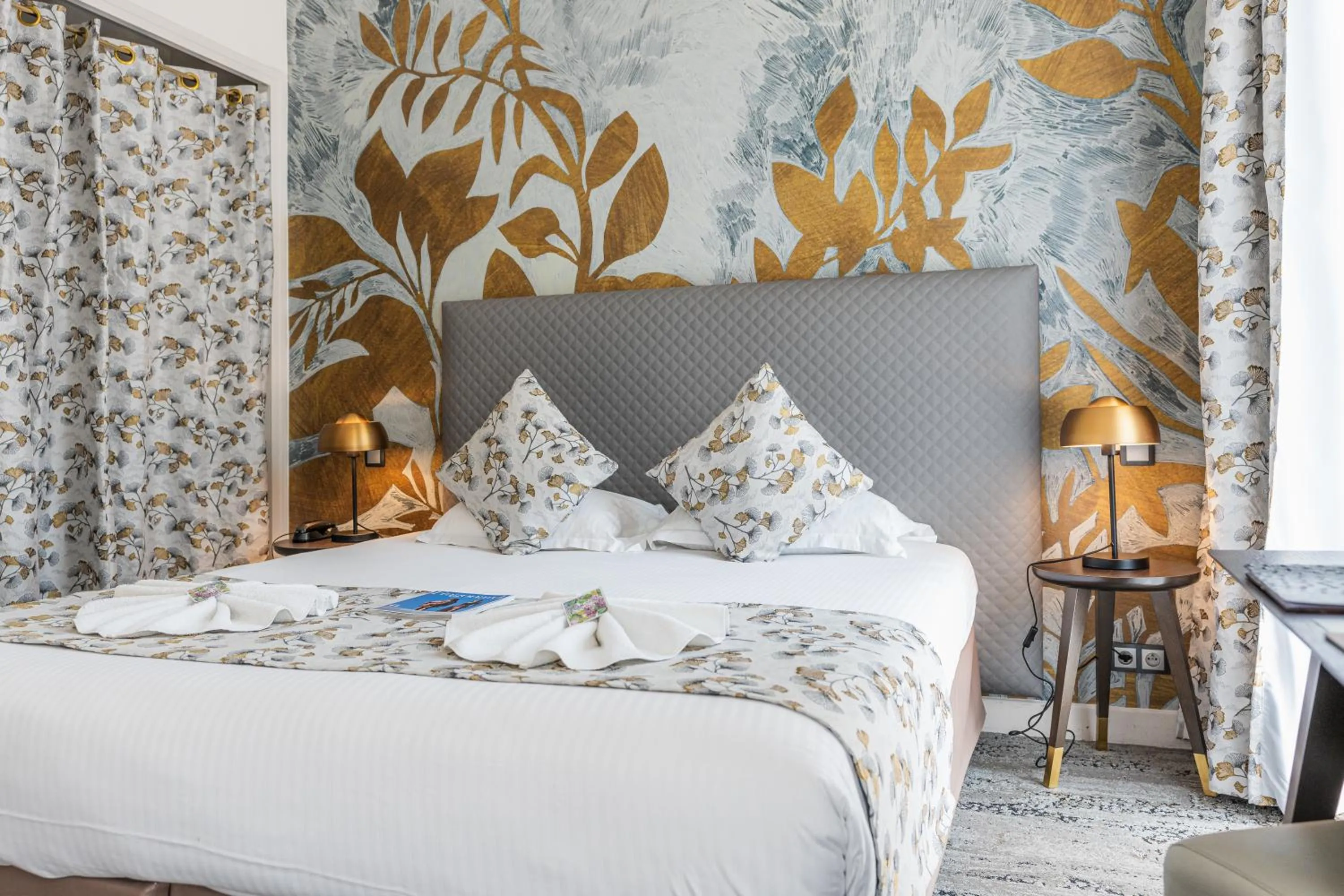 Bedroom, Bed in Hotel Villa Victoria