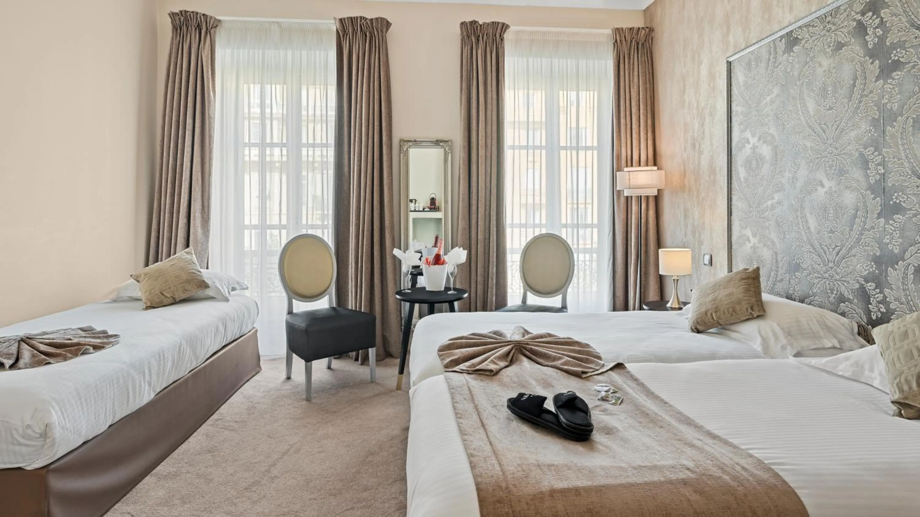 Bedroom, Bed in Hotel Villa Victoria