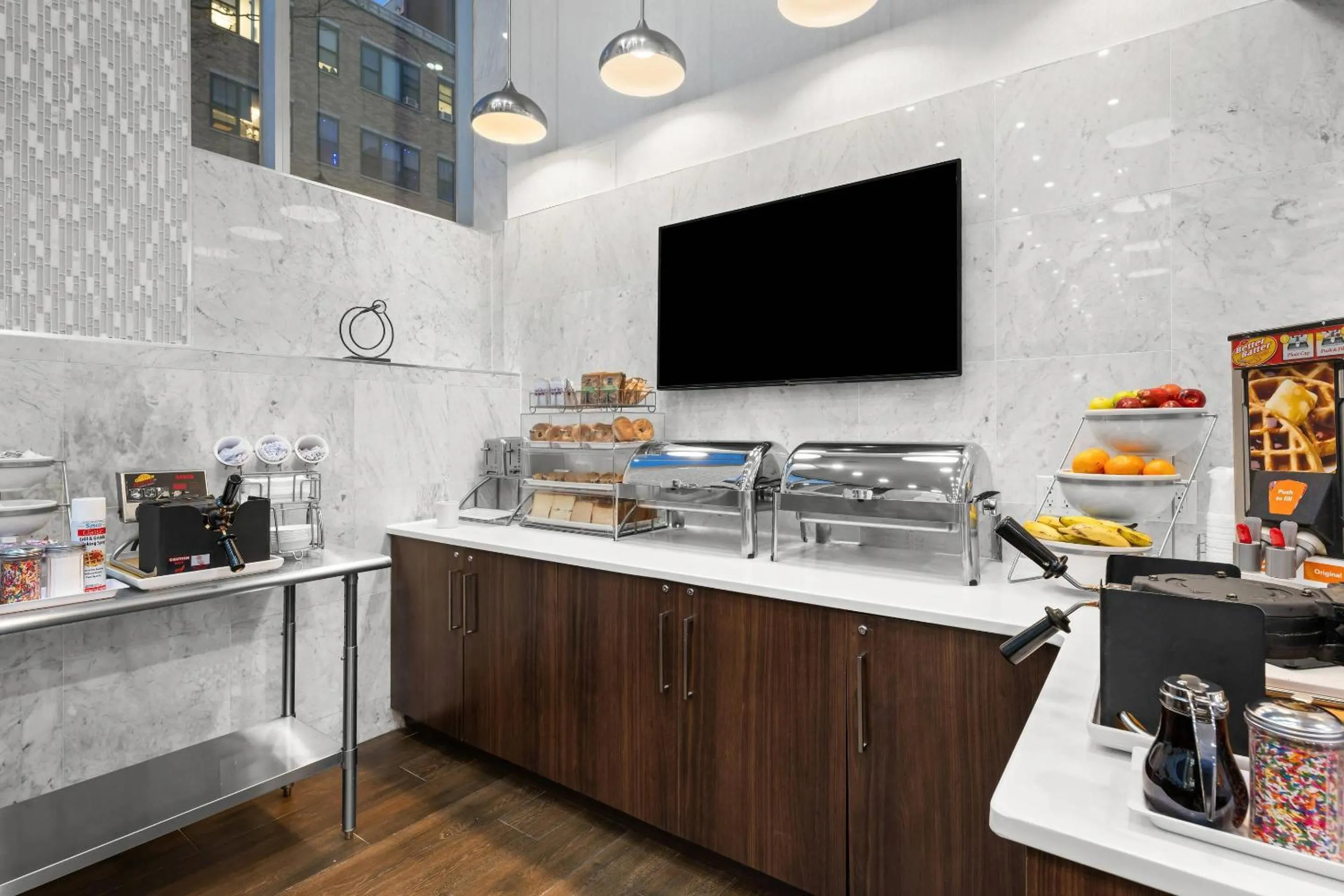 Breakfast in Comfort Inn Prospect Park-Brooklyn