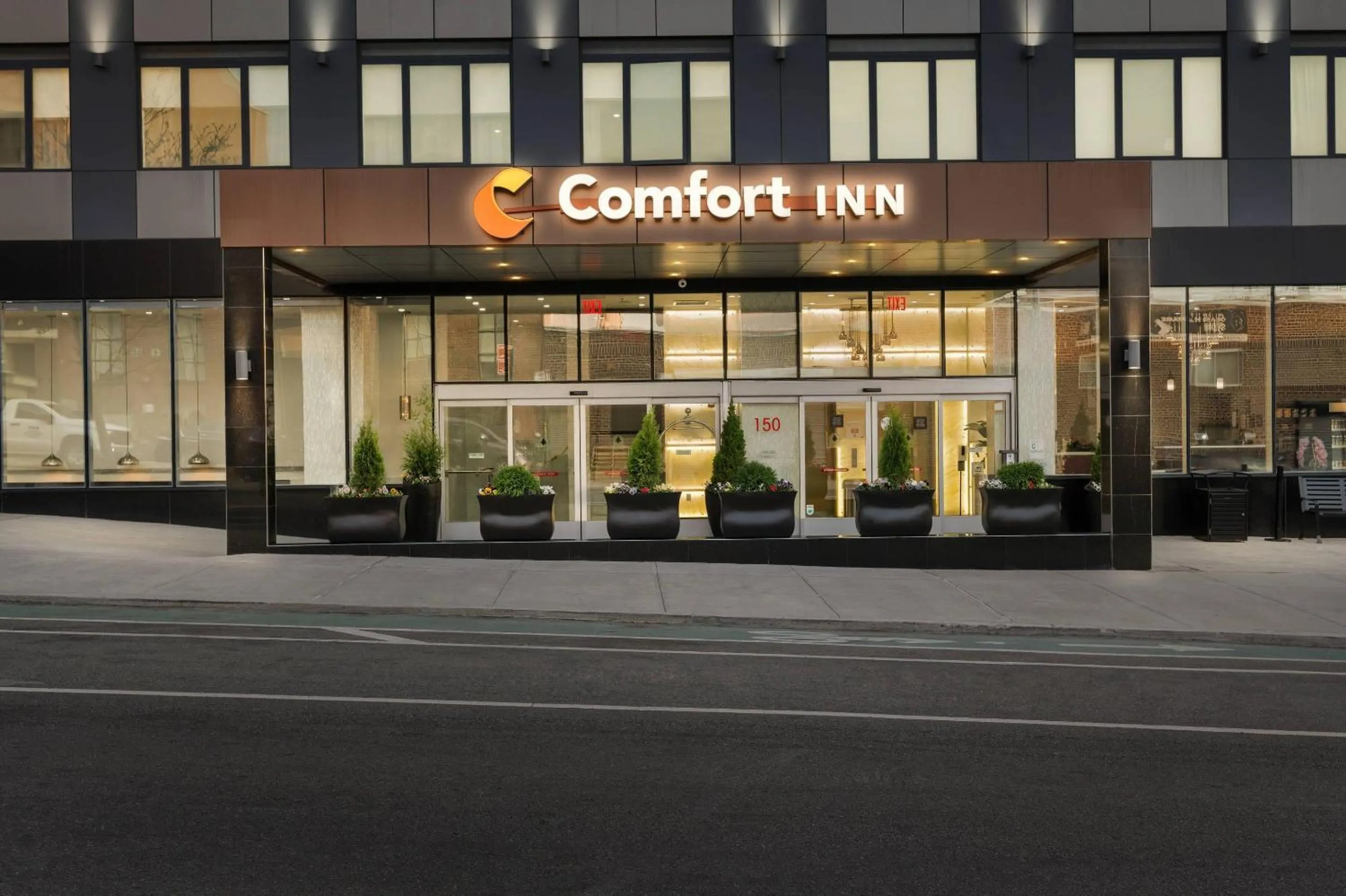 Property building in Comfort Inn Prospect Park-Brooklyn