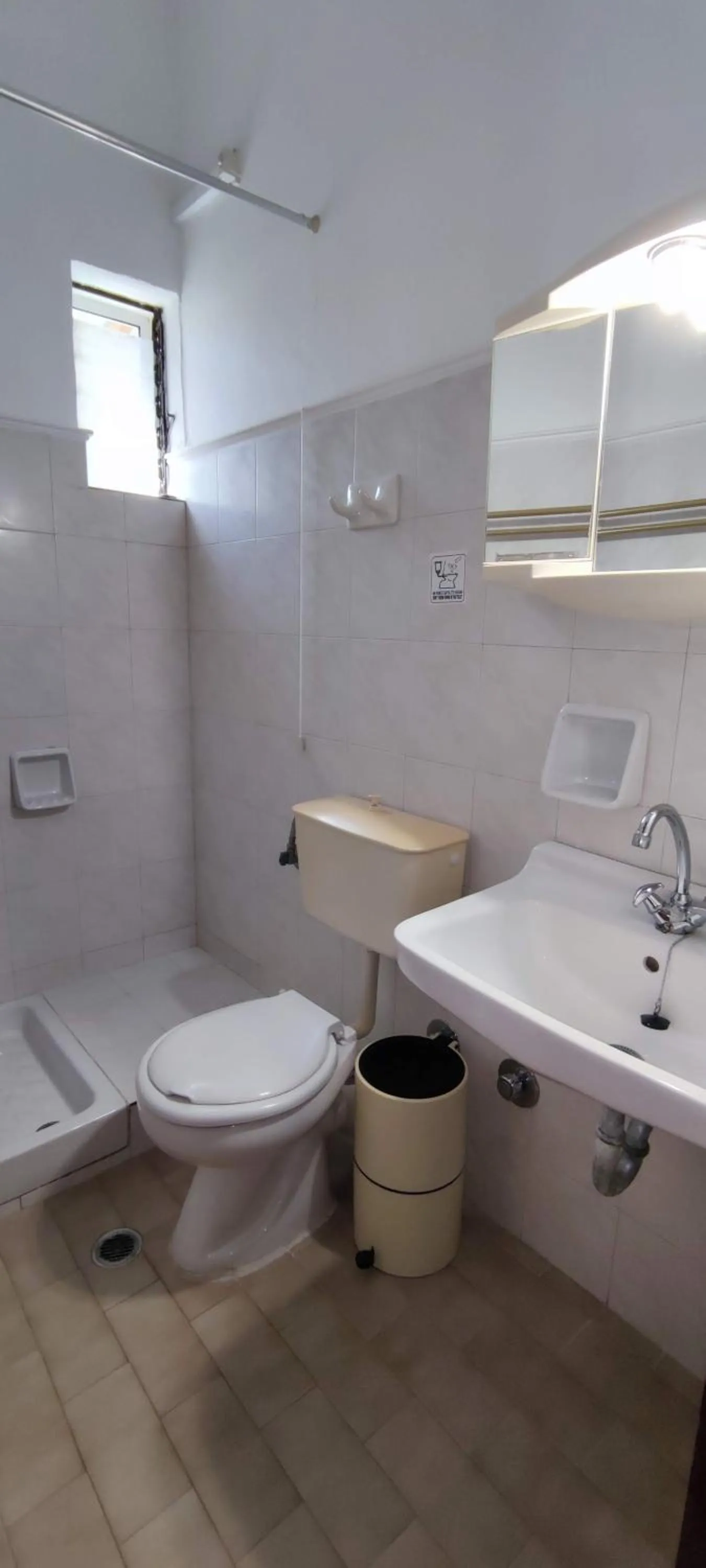 Shower in Anna Studio and Apartments