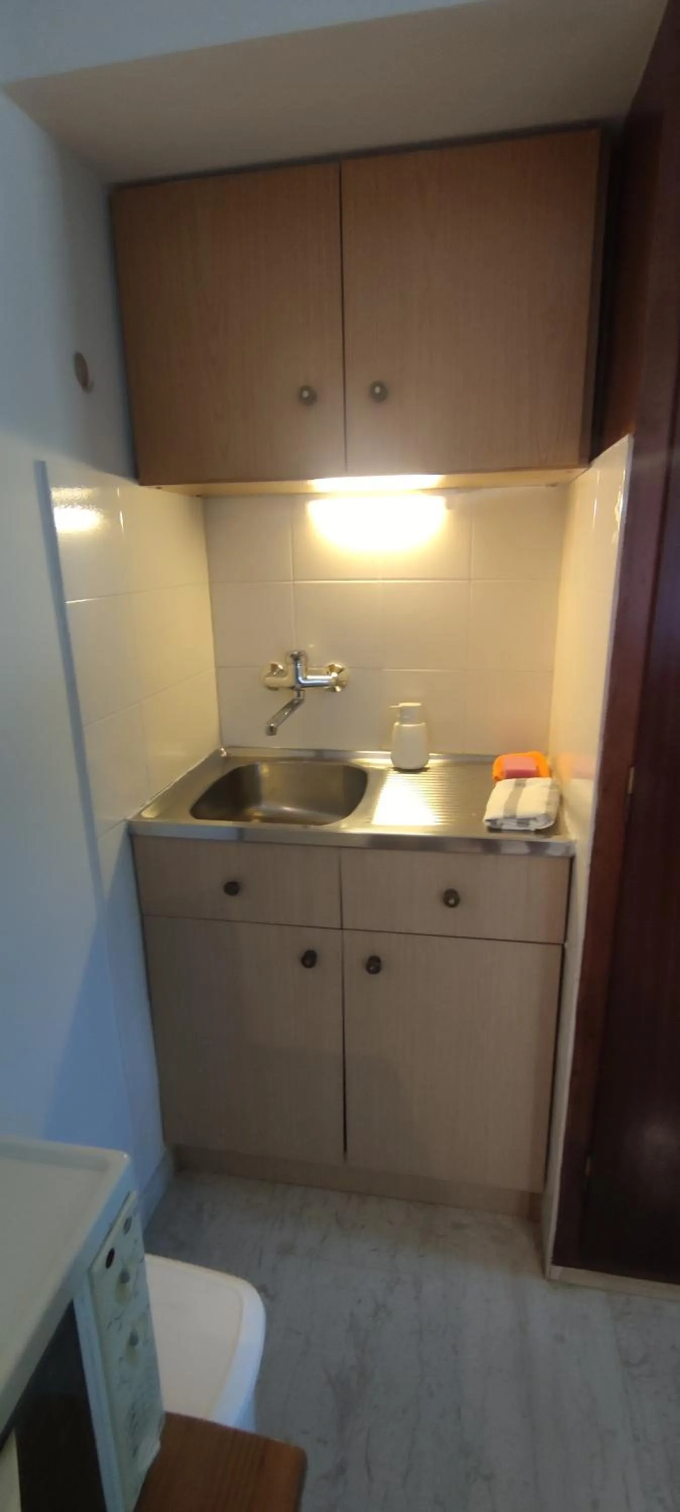 Kitchen or kitchenette in Anna Studio and Apartments