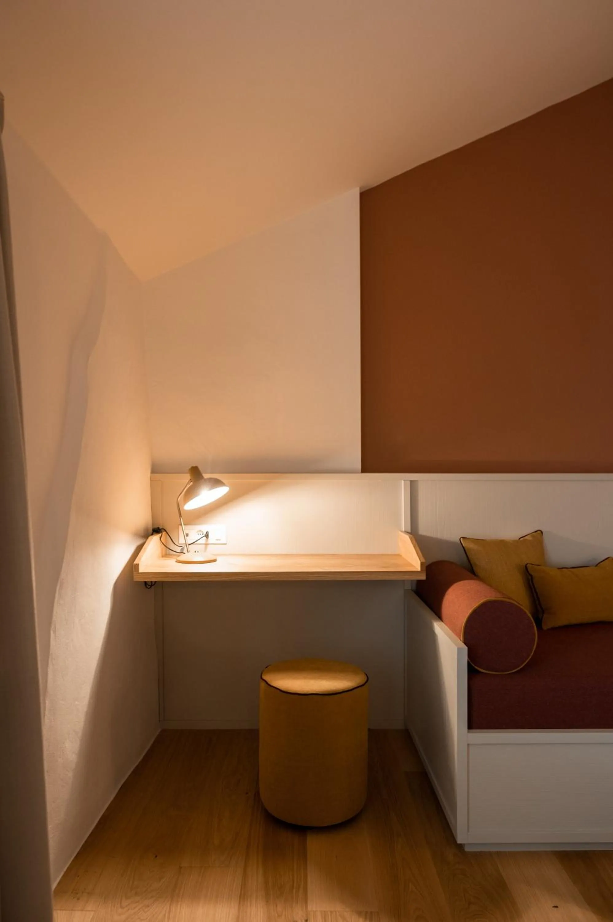 Bedroom, Bed in Leuchtenburg am See