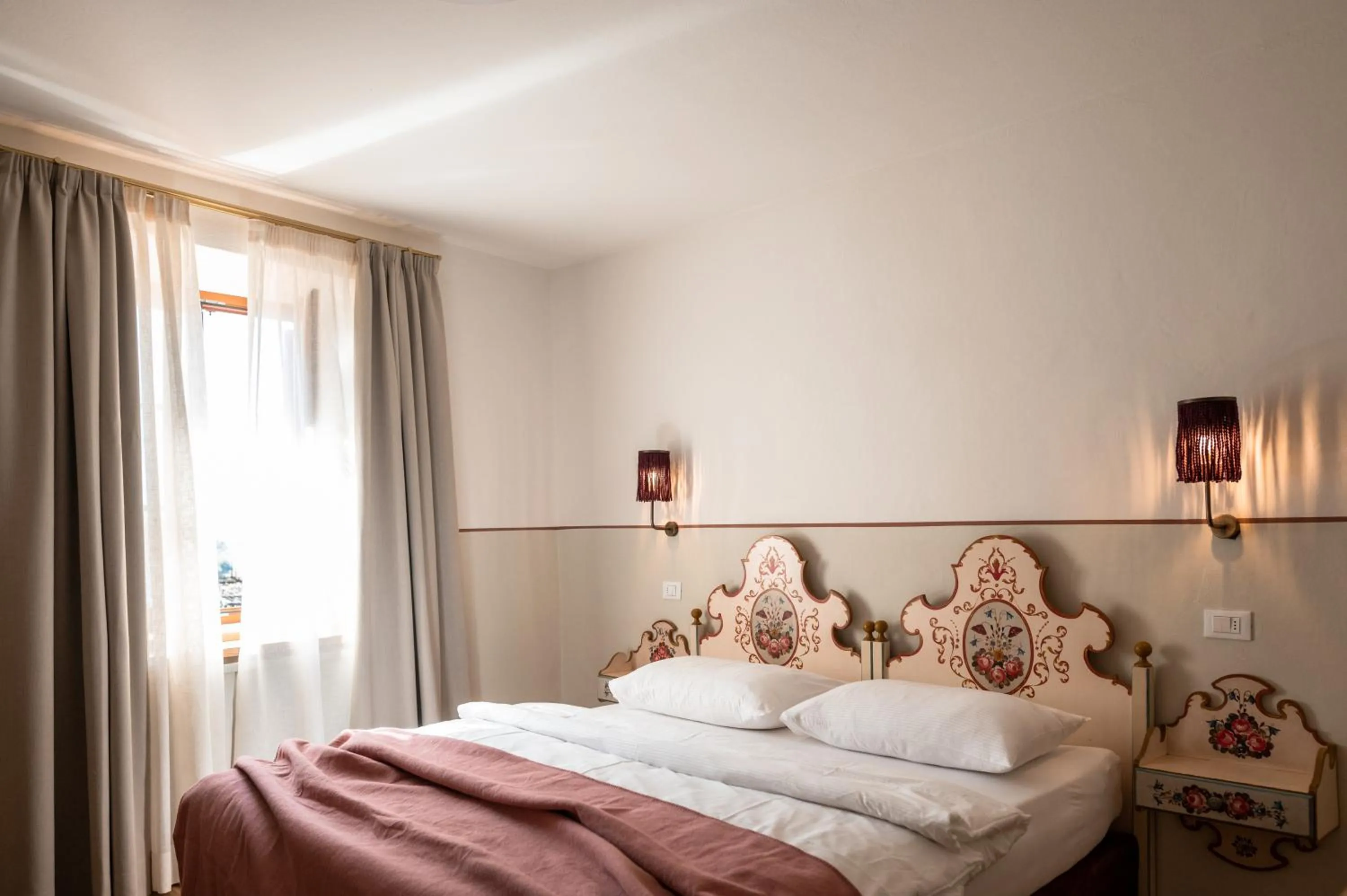 Bedroom, Bed in Leuchtenburg am See