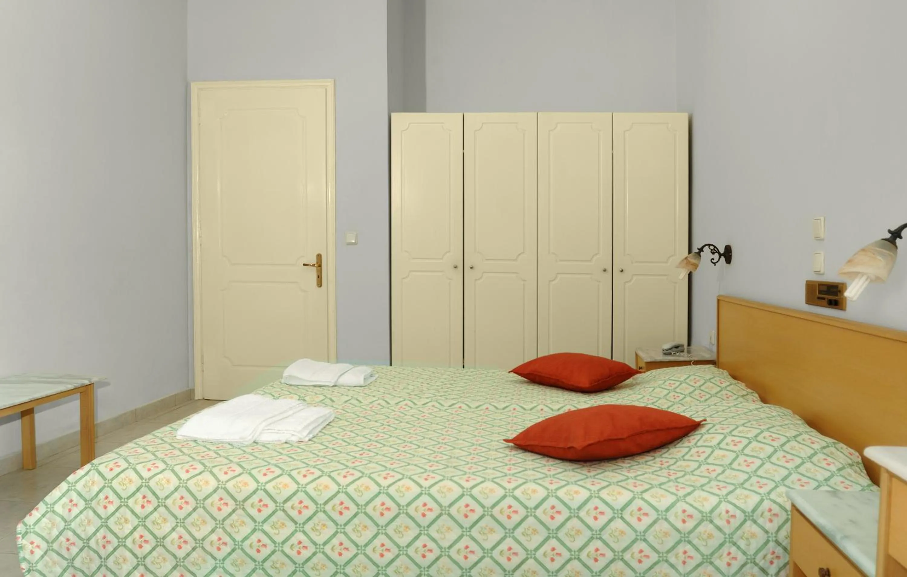 Photo of the whole room in Mimoza Beach