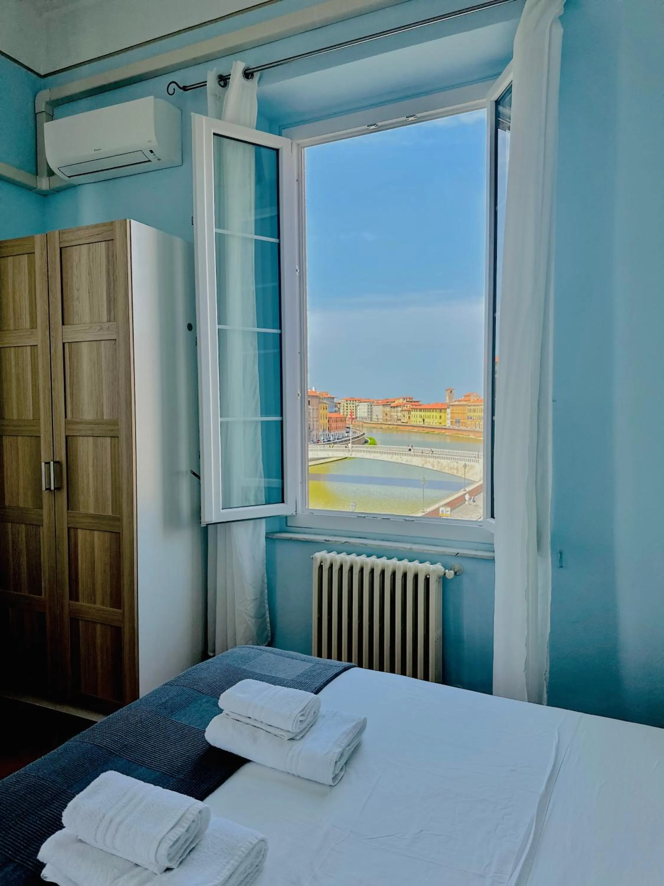 View (from property/room), Bed in B&B -Di Piazza Cairoli